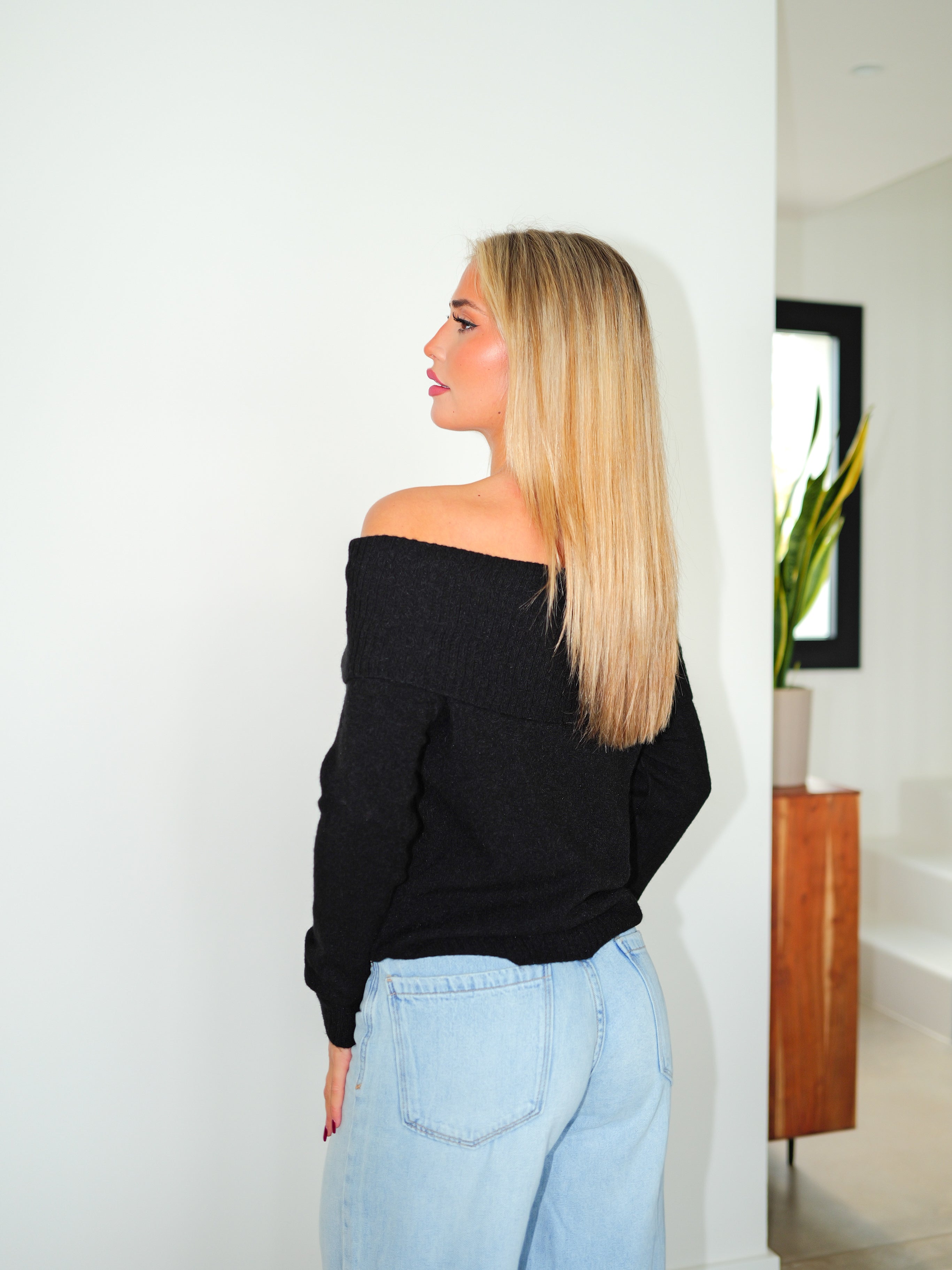 Maglione con maniche bardot nero