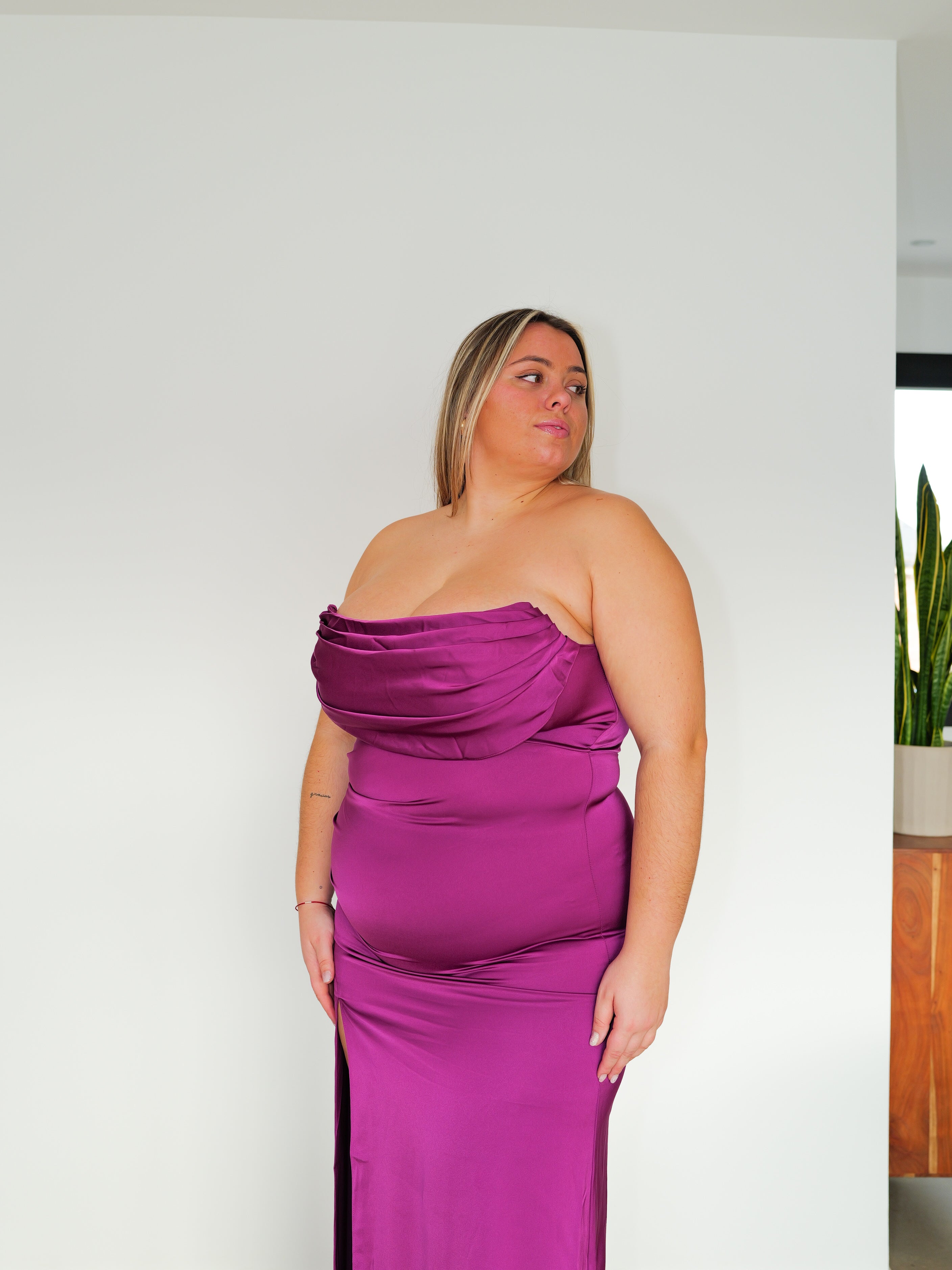 Abito corsetto drappeggiato parola drappeggiata amarena