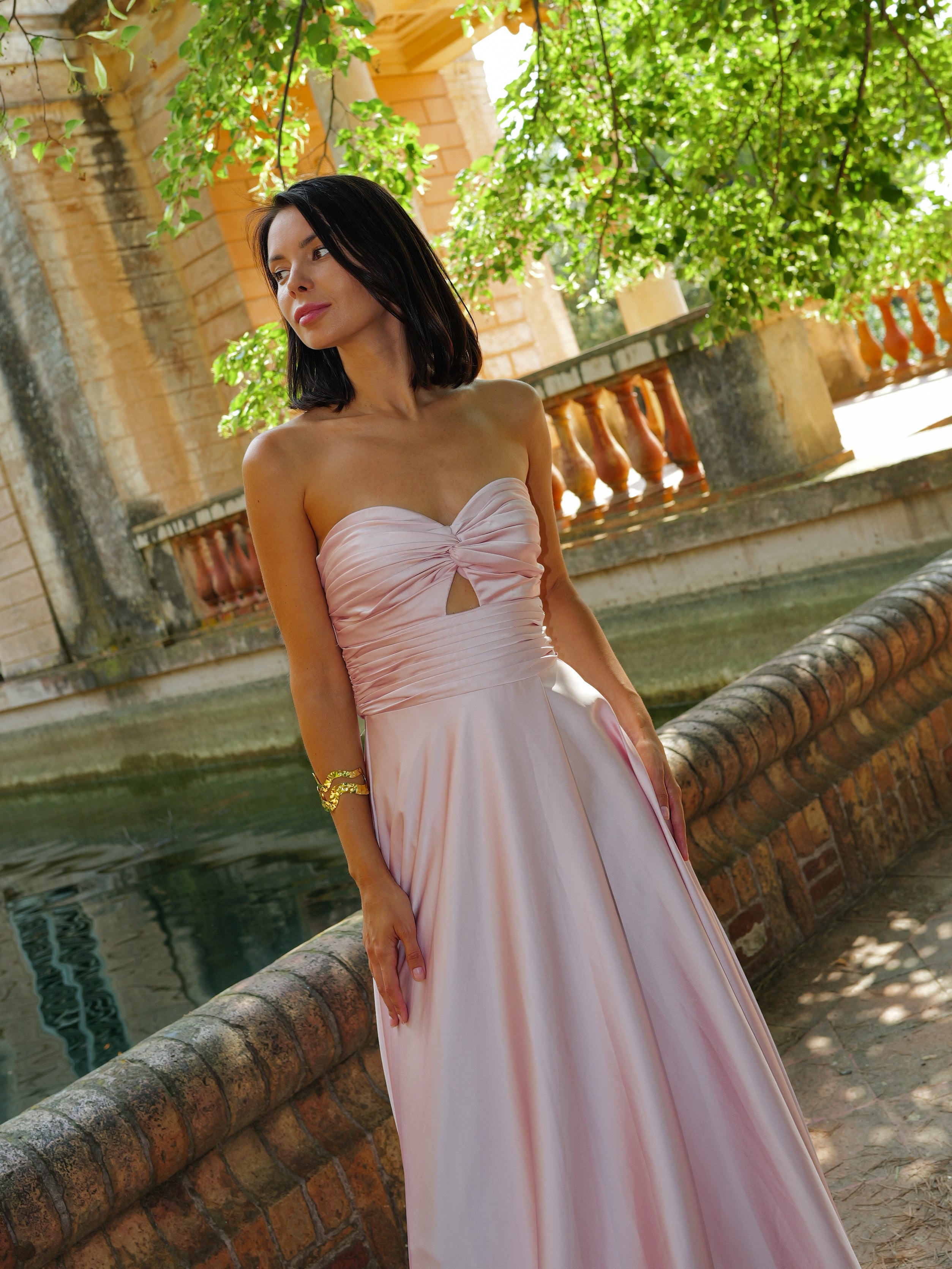 Abito corsetto tavoli nodo rosa