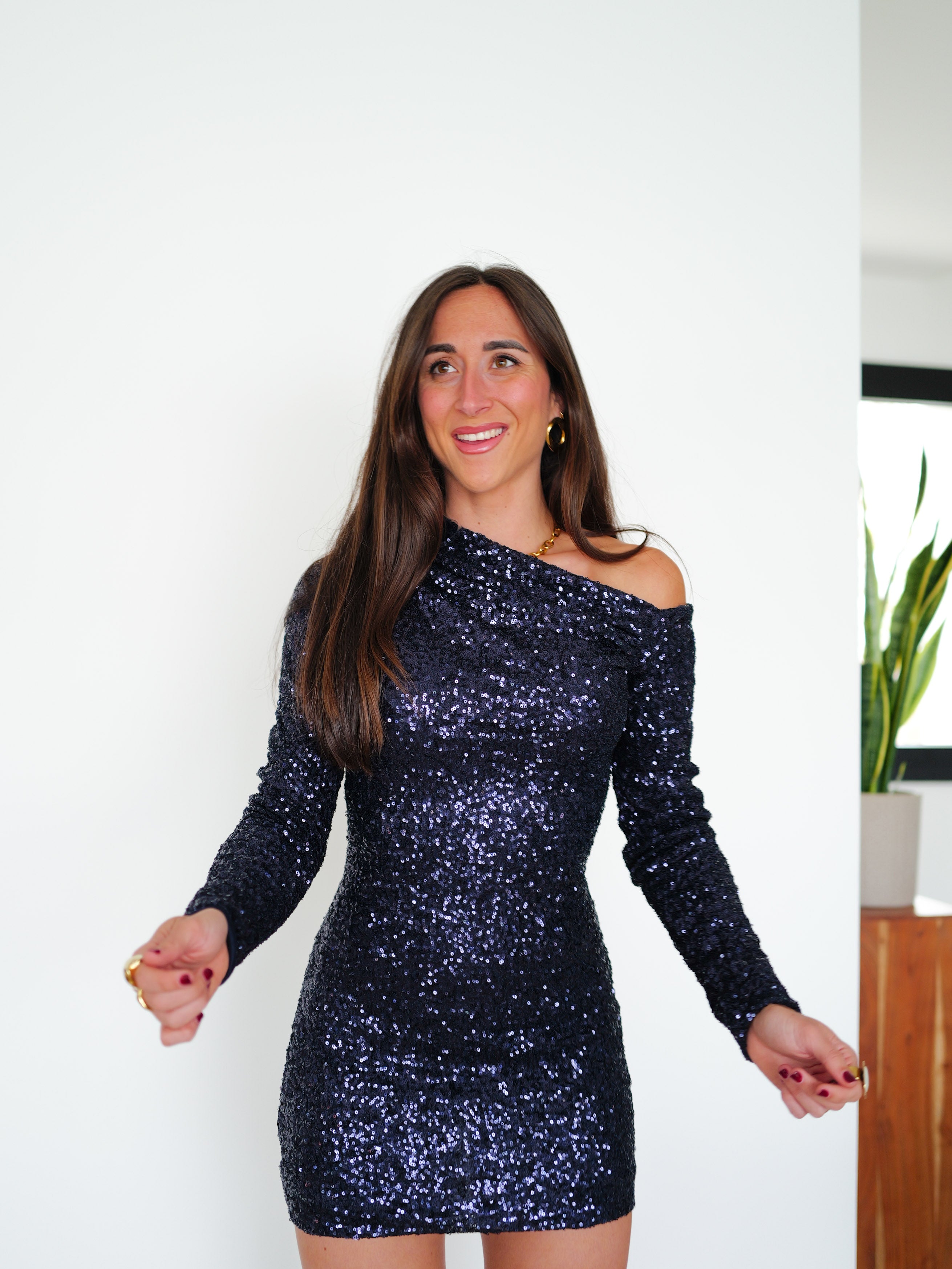 Miniabito asimmetrico glitterato color navy