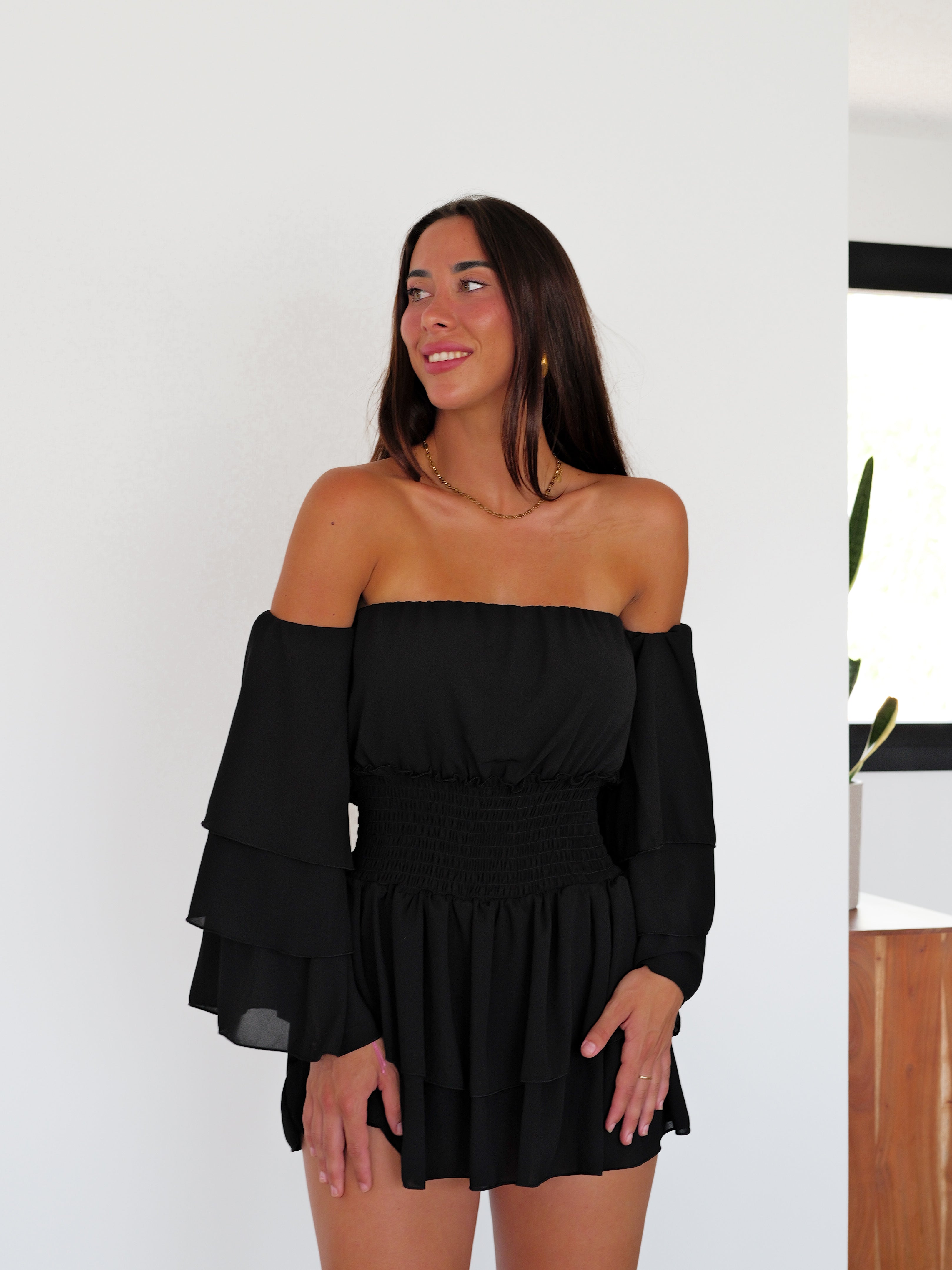 Tuta mini romantica nera