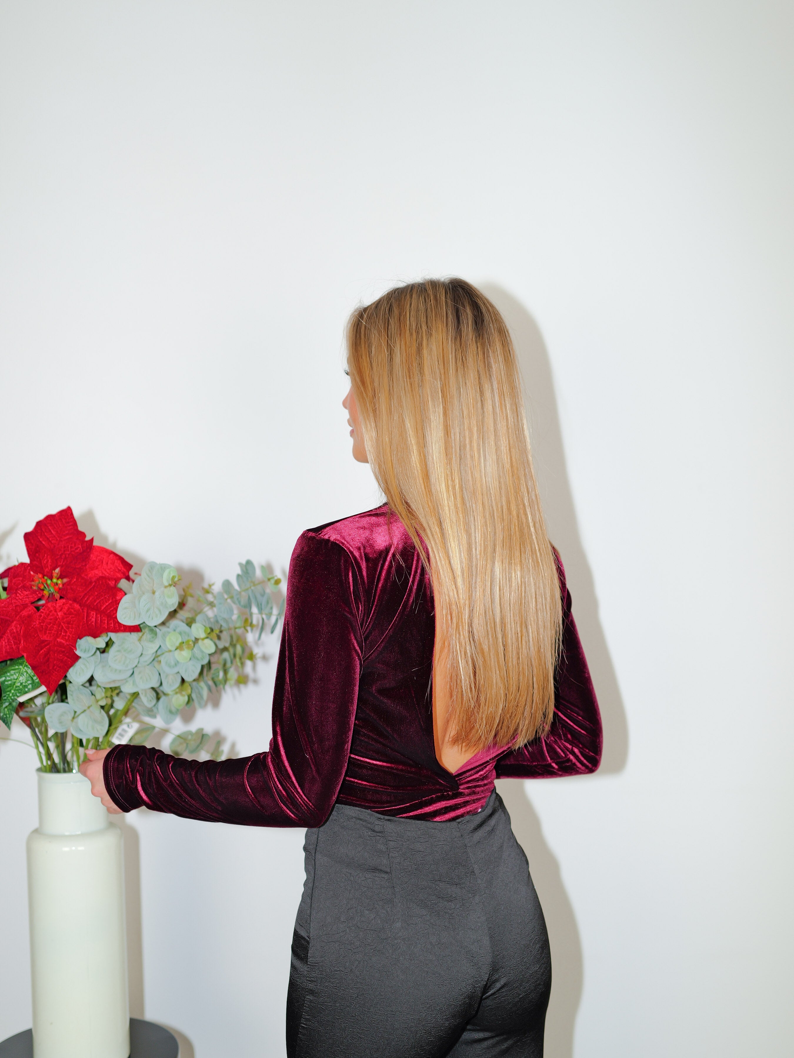 Body con scollo a V in velluto bordeaux