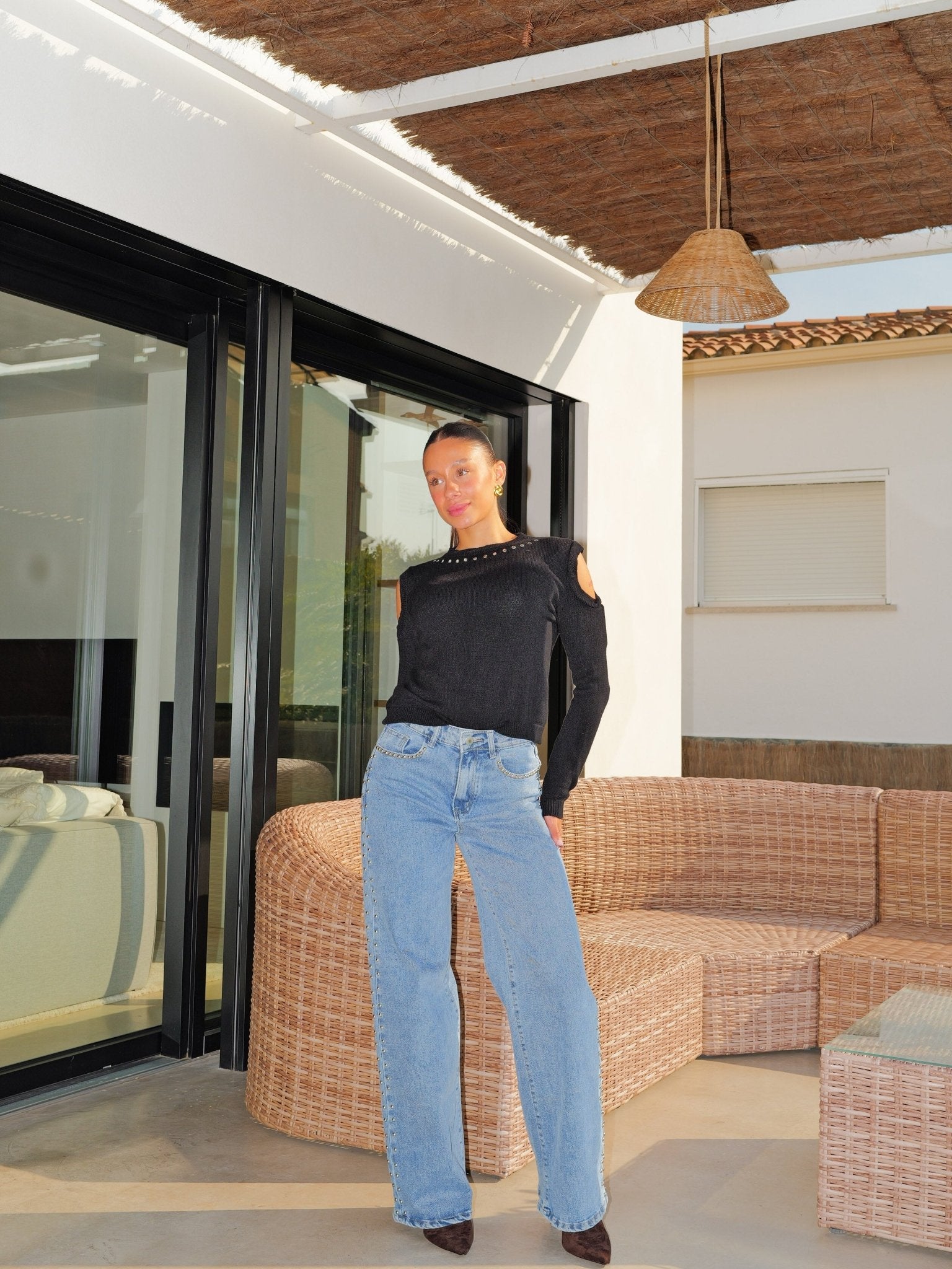 Maglione con spalle borchiate nero - Sorellas The Brand Barcelona S.L