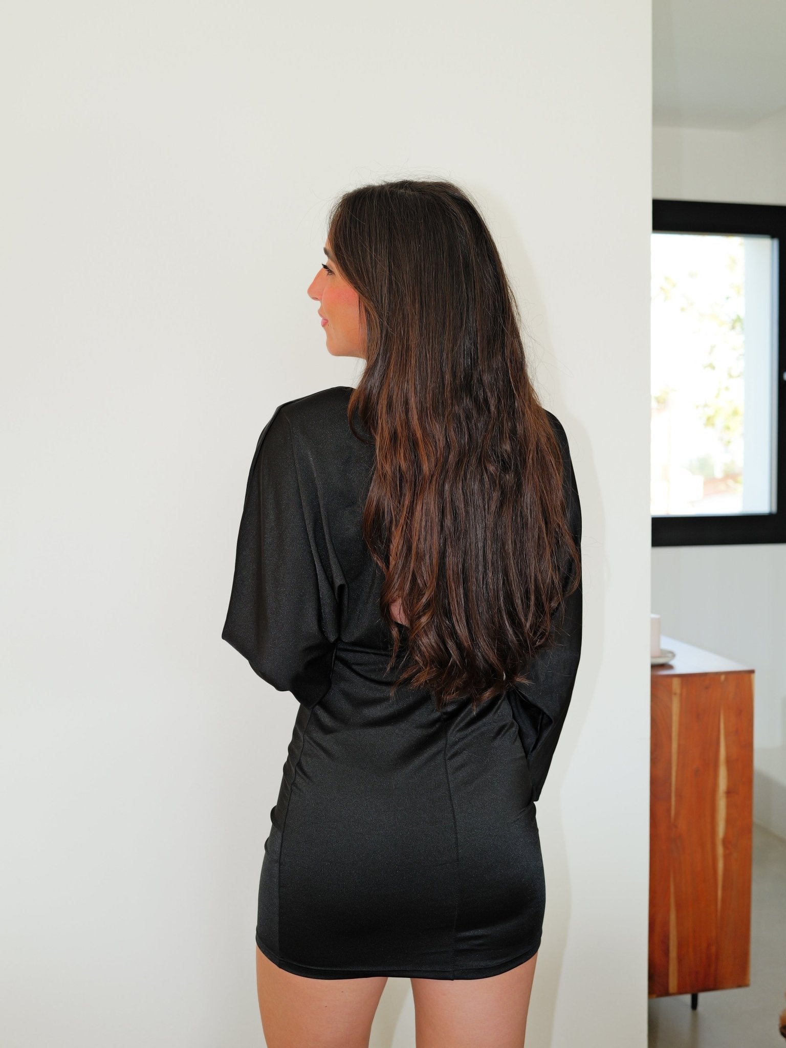 Abito in lycra nero con maniche larghe - Sorellas The Brand Barcelona S.L