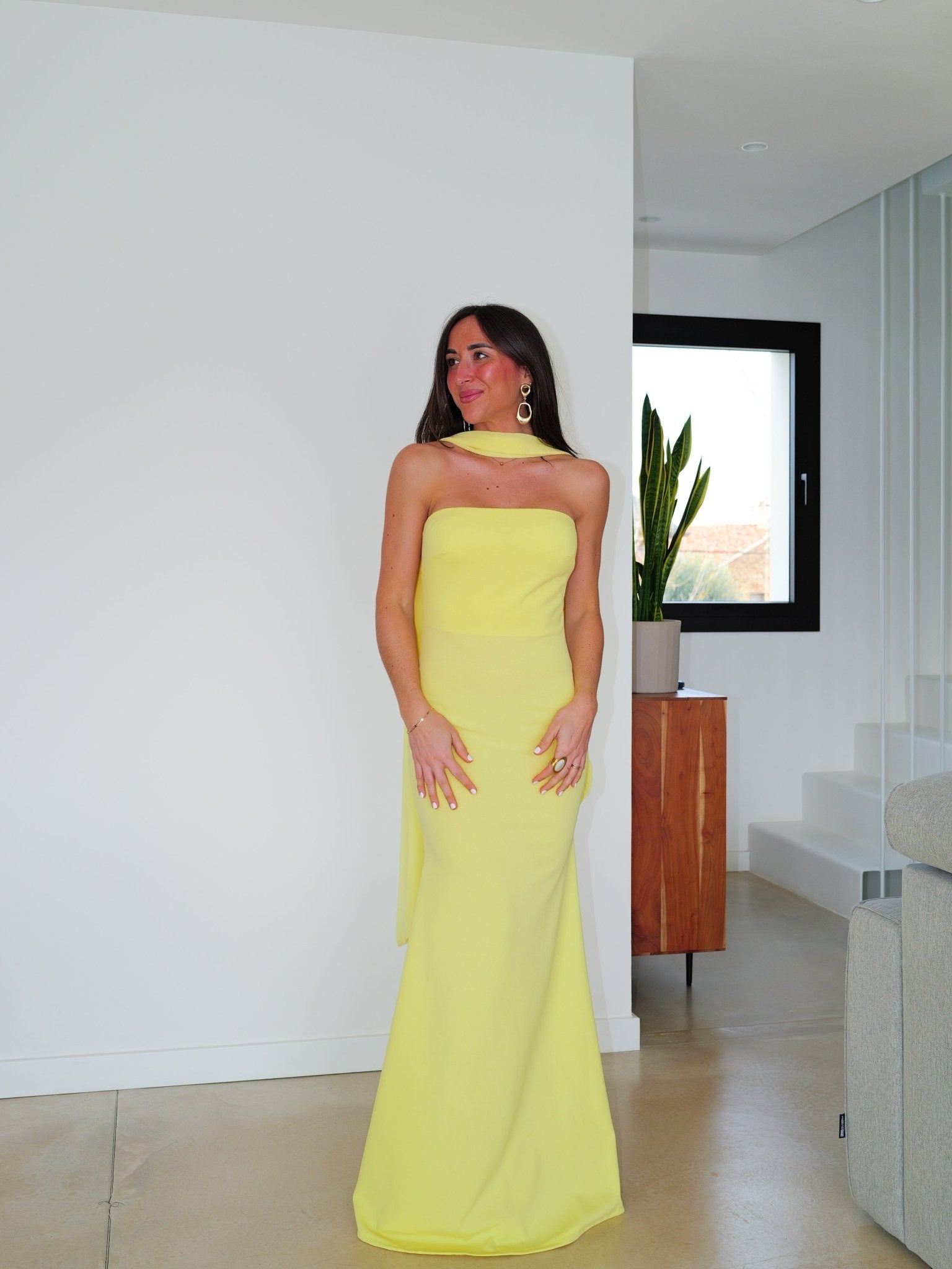 Abito a sirena con choker in tulle giallo - Sorellas The Brand Barcelona S.L