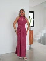 Vestido lurex halter ovalo burdeos