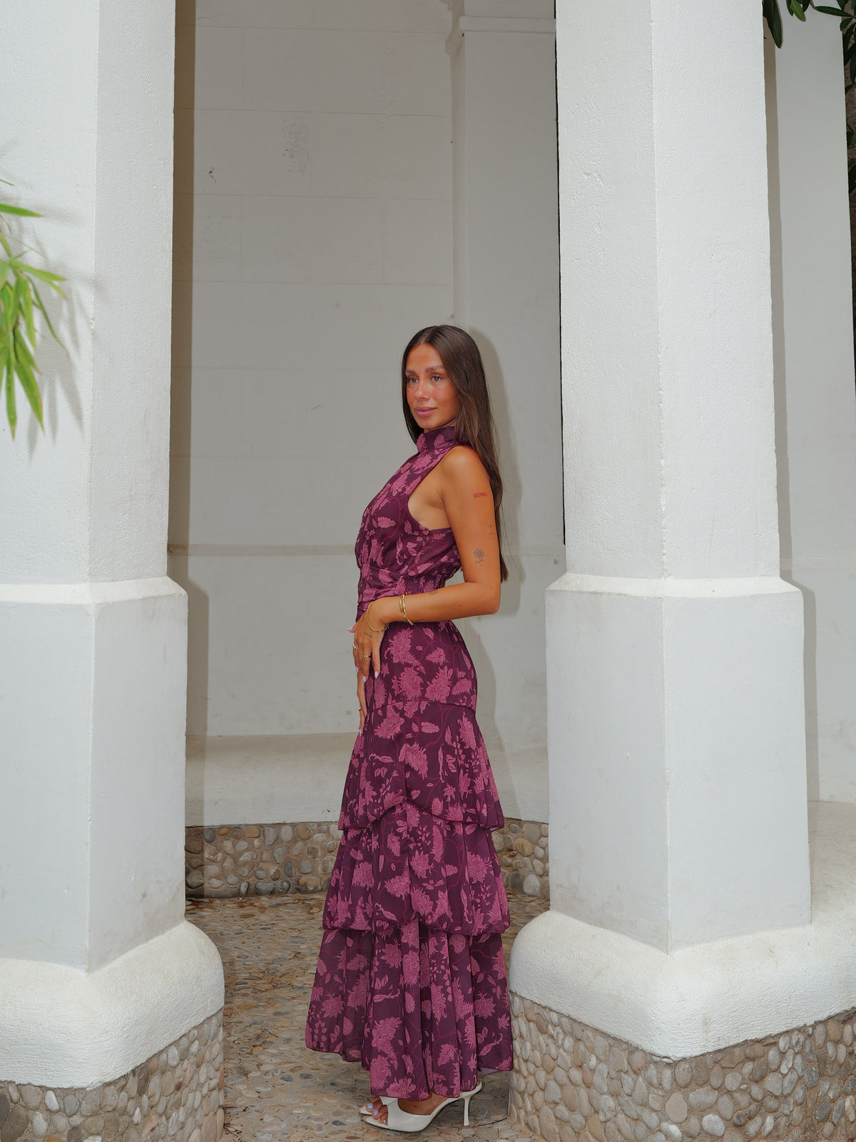Vestido halter estampado burdeos
