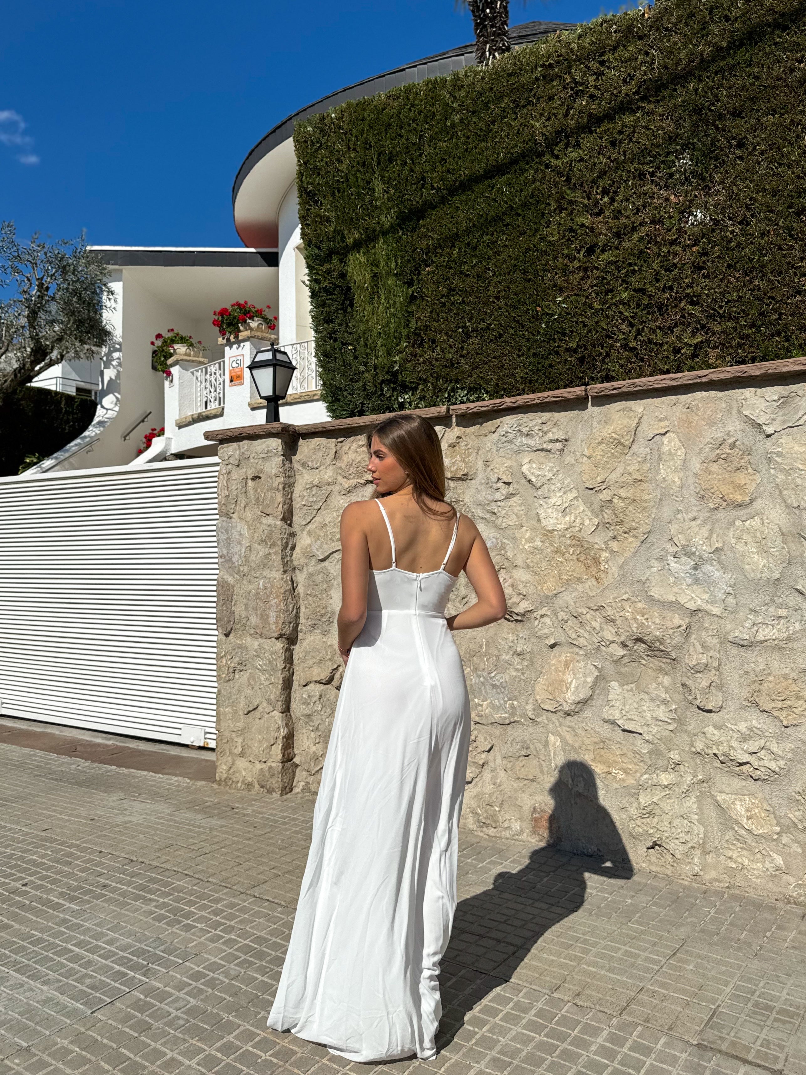 Vestido crepe pico blanco