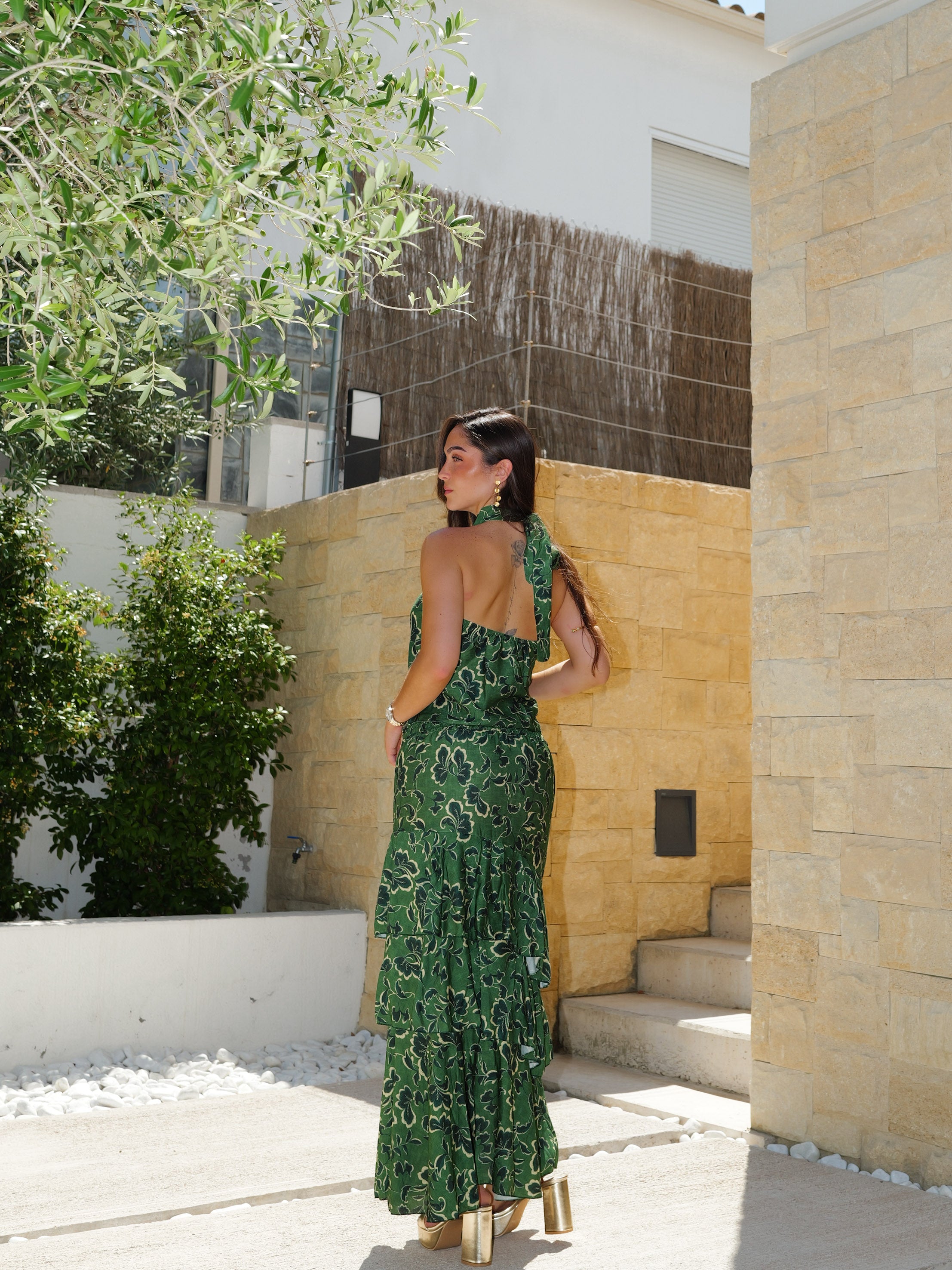 Conjunto halter estampado volantes verde