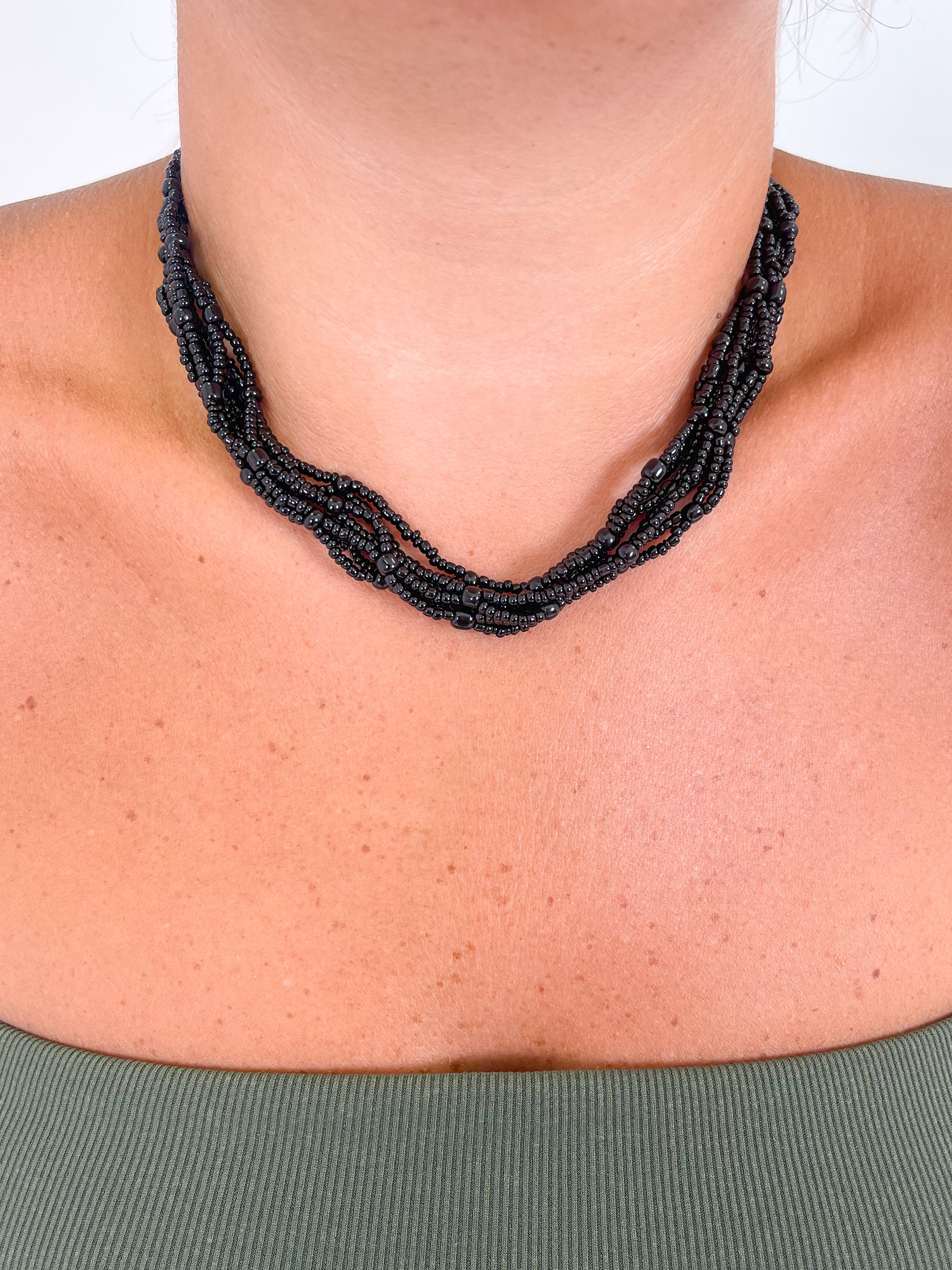 Collar multi perlas negras