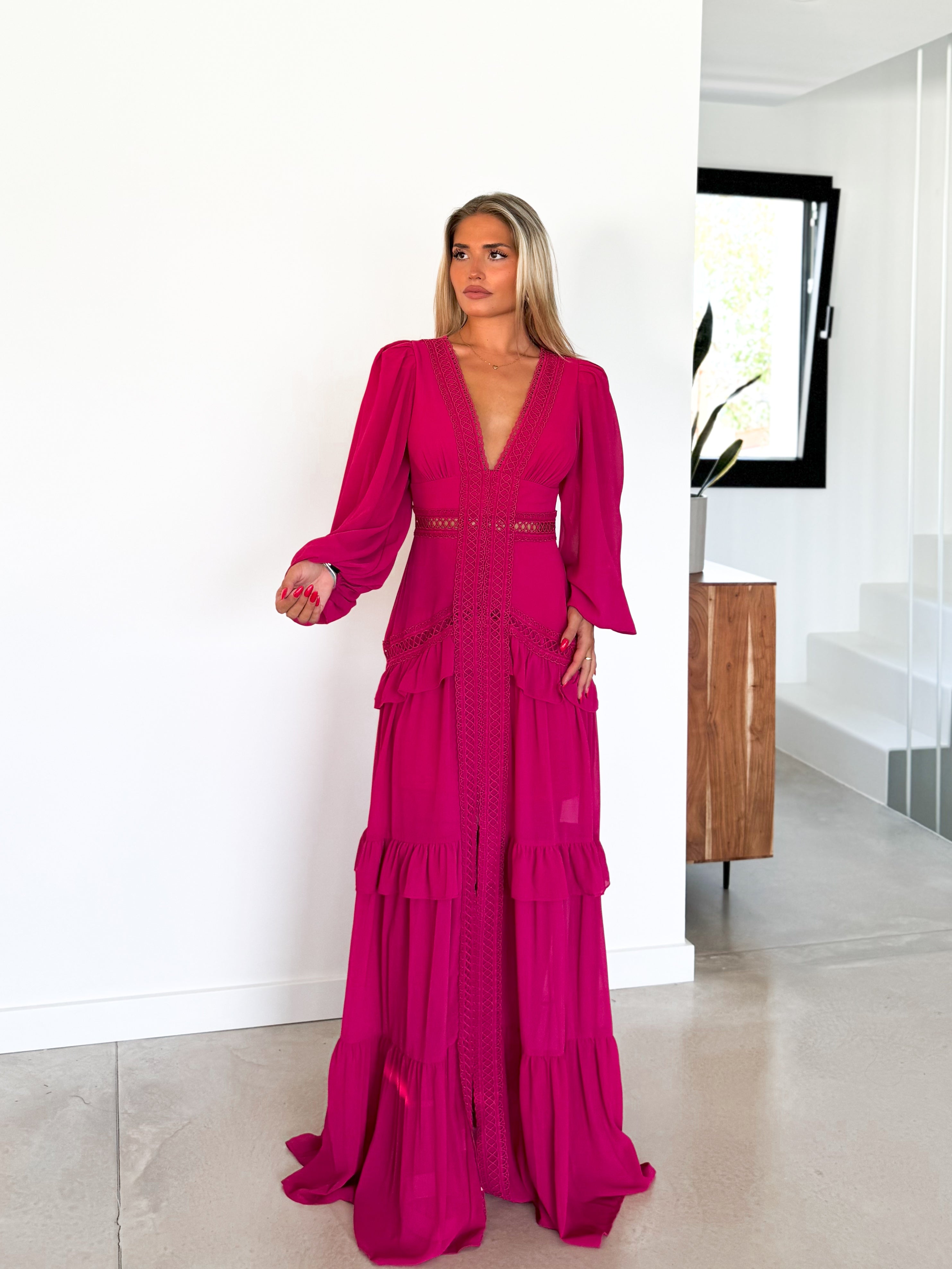 Vestido pico bordado fucsia