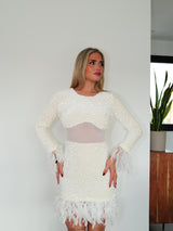 Vestido mangas glitter plumas blanco