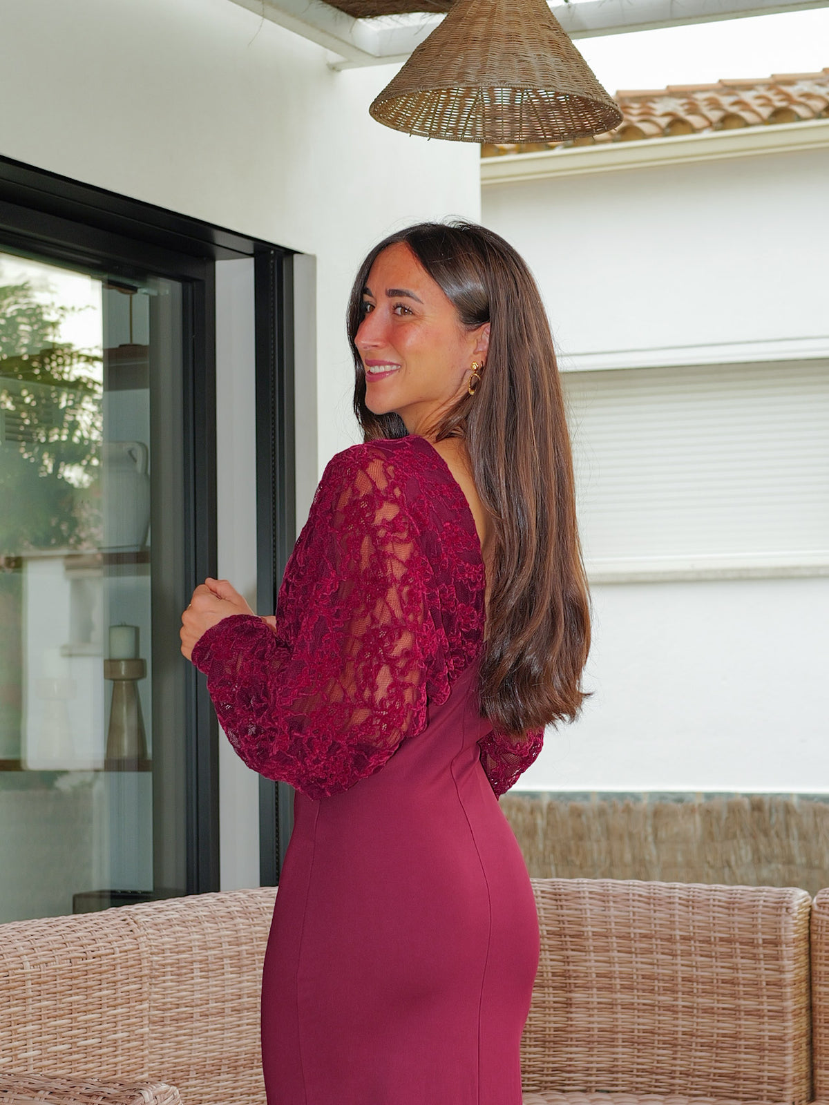 Vestido largo mangas encaje velvet burdeos