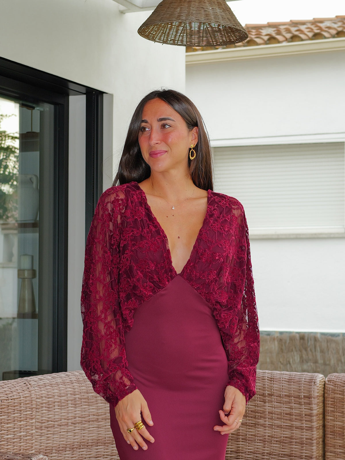 Vestido largo mangas encaje velvet burdeos