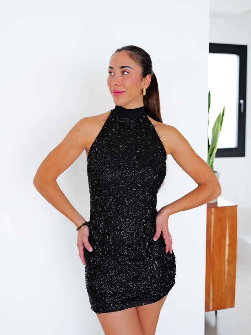 Vestido mini textura halter negro