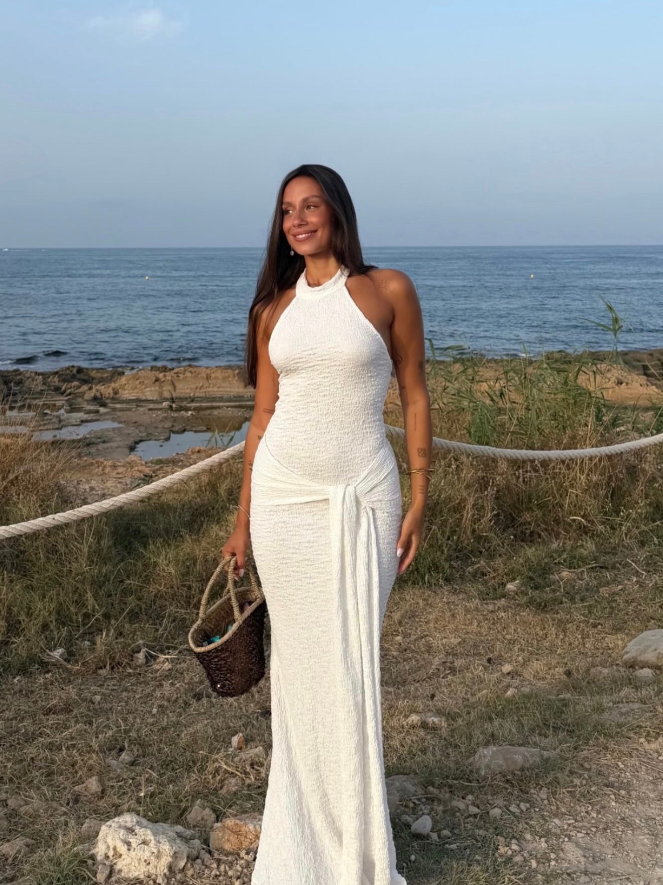 Vestido halter textura nudo blanco