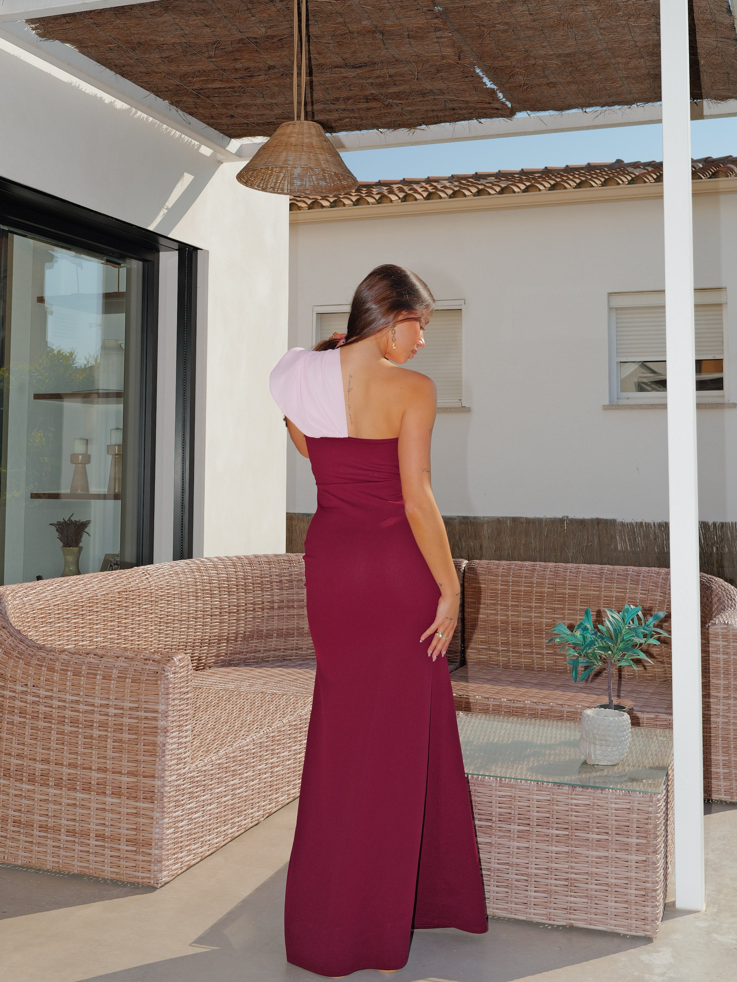 Vestido asim manga multi burdeos