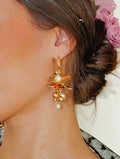 Pendientes flor perlas doradas