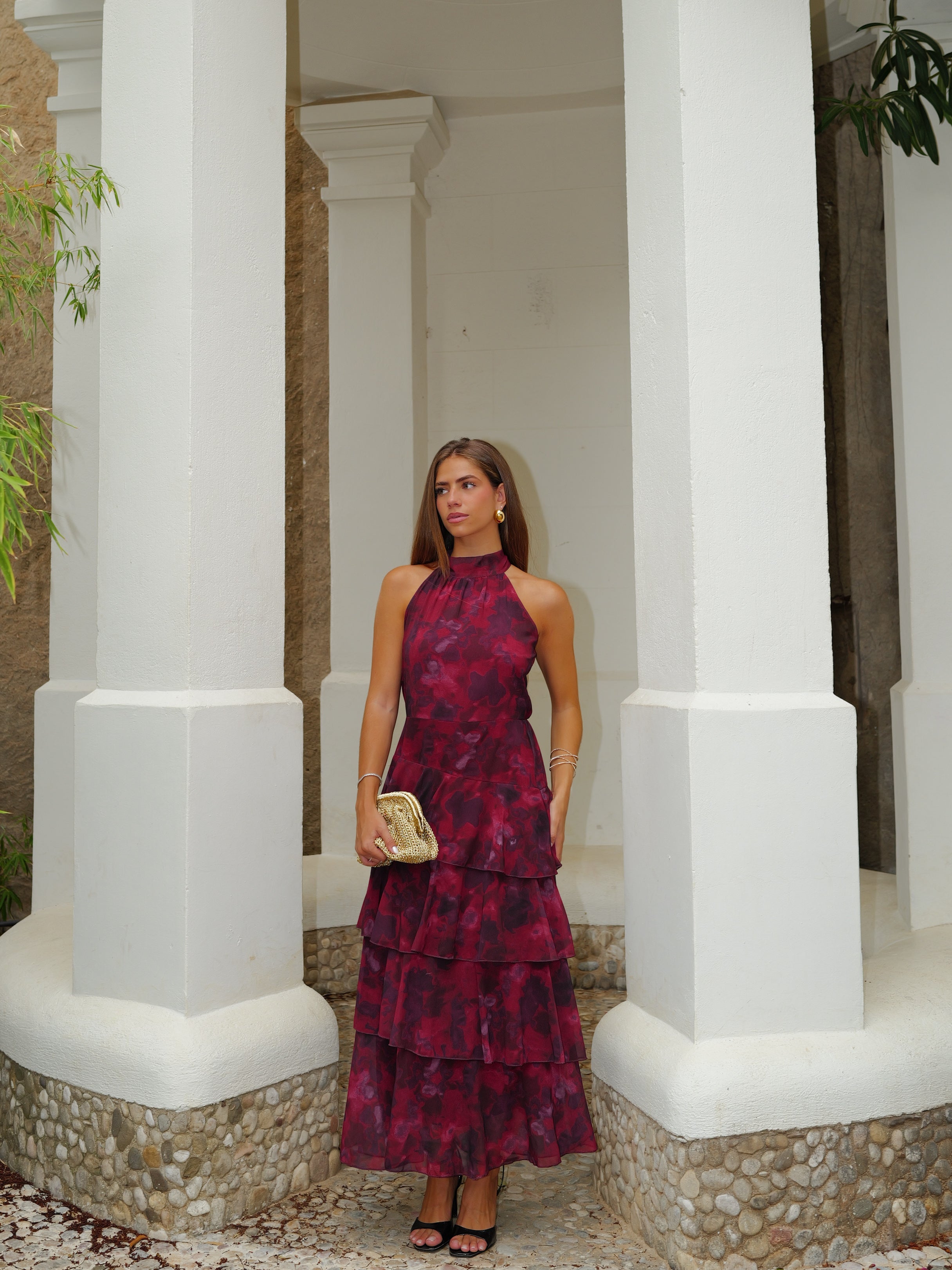 Vestido largo halter estampado volantes vino