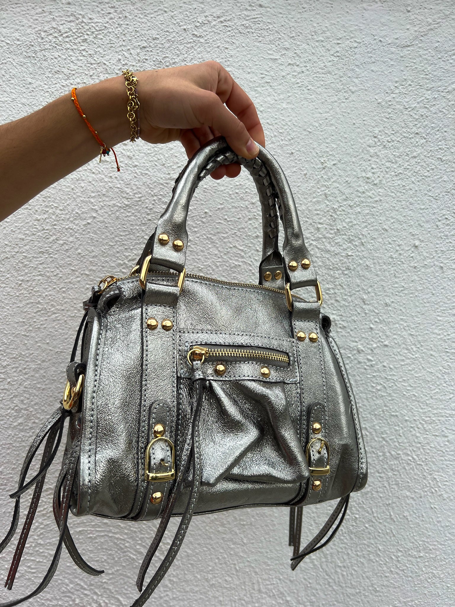 Bolso hebillas piel brillos plata