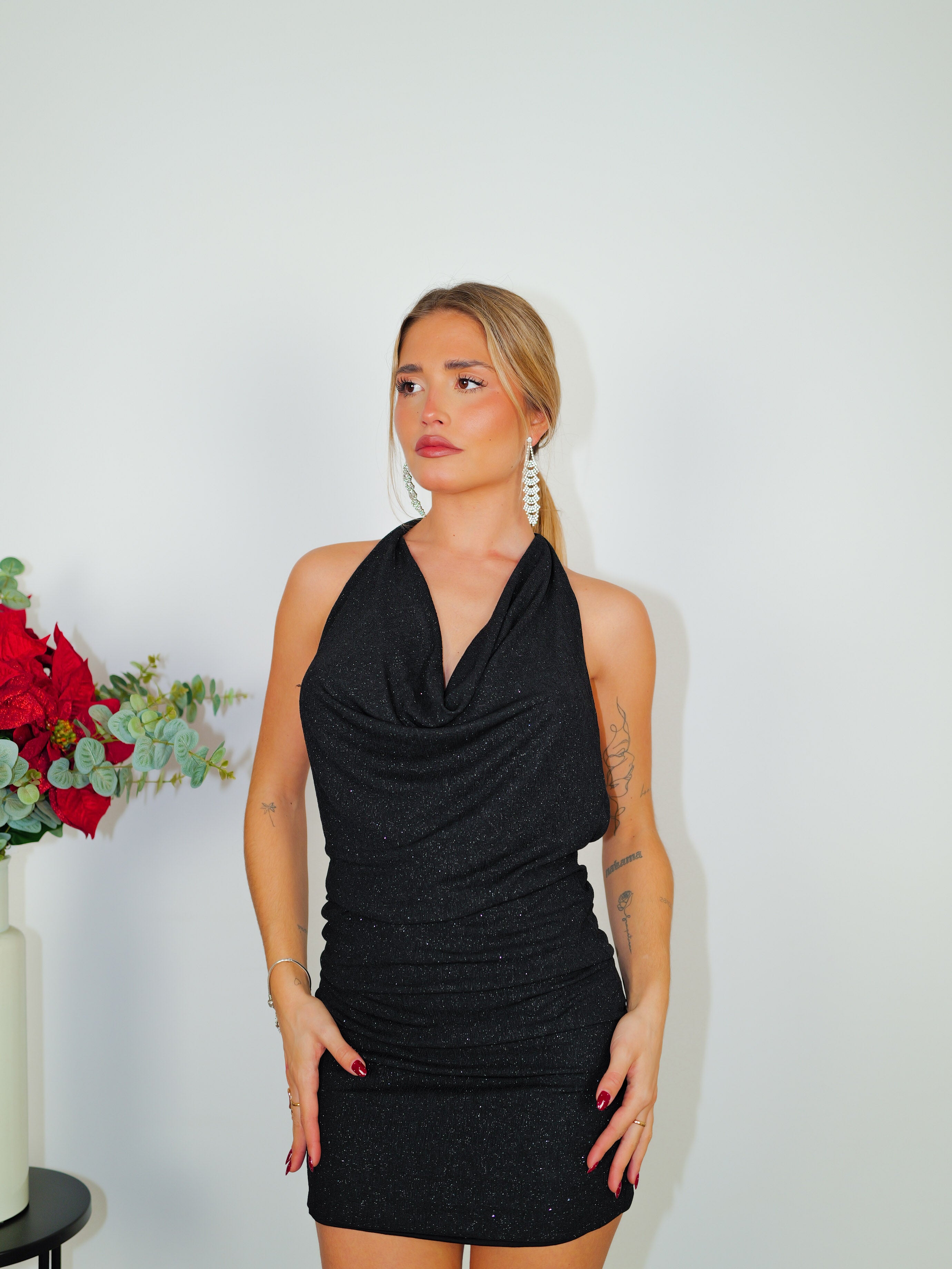 Vestido mini cascada lurex negro