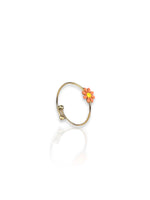 Anillo dorado flor naranja