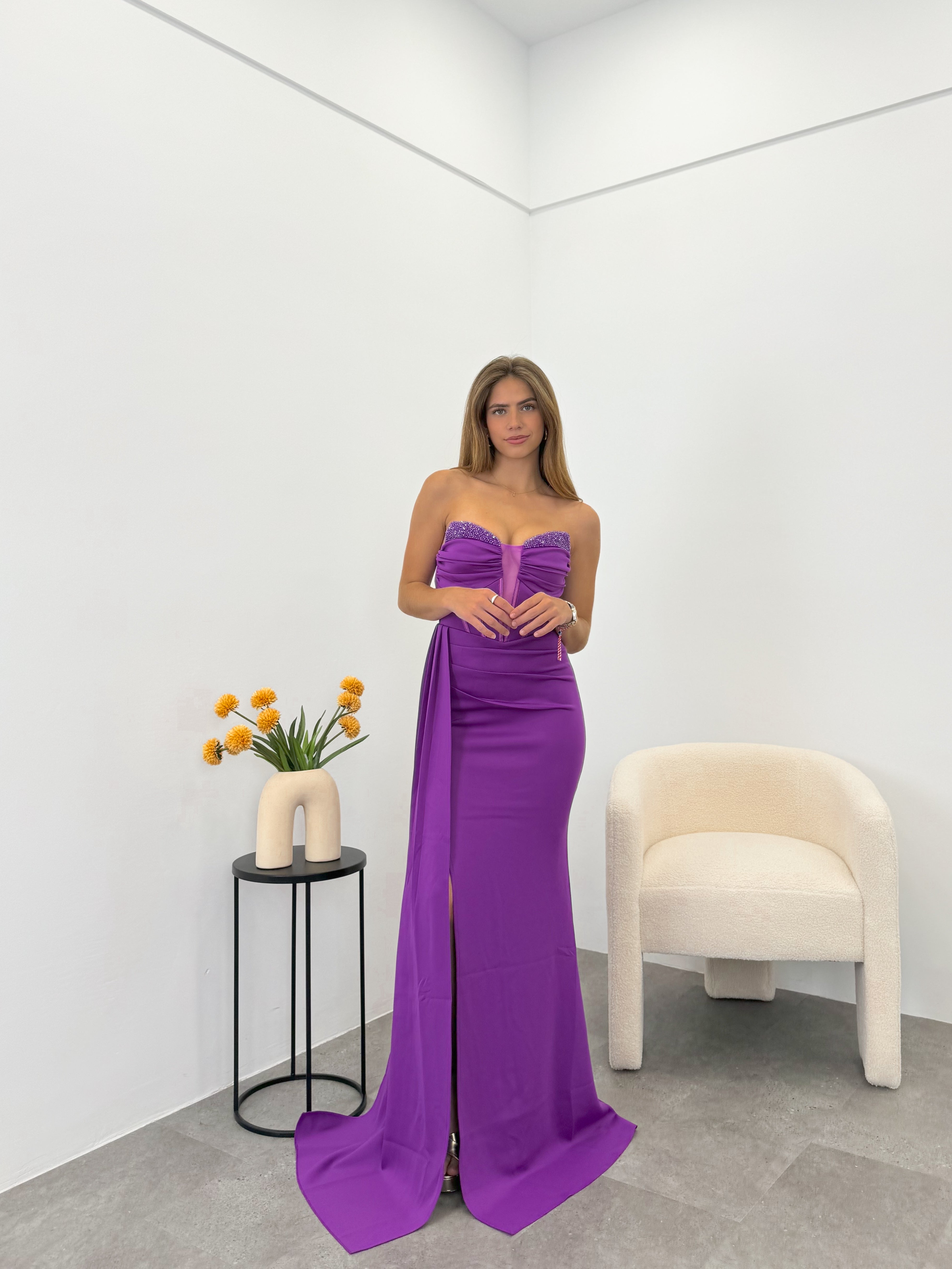 Vestido copas pedrería morado