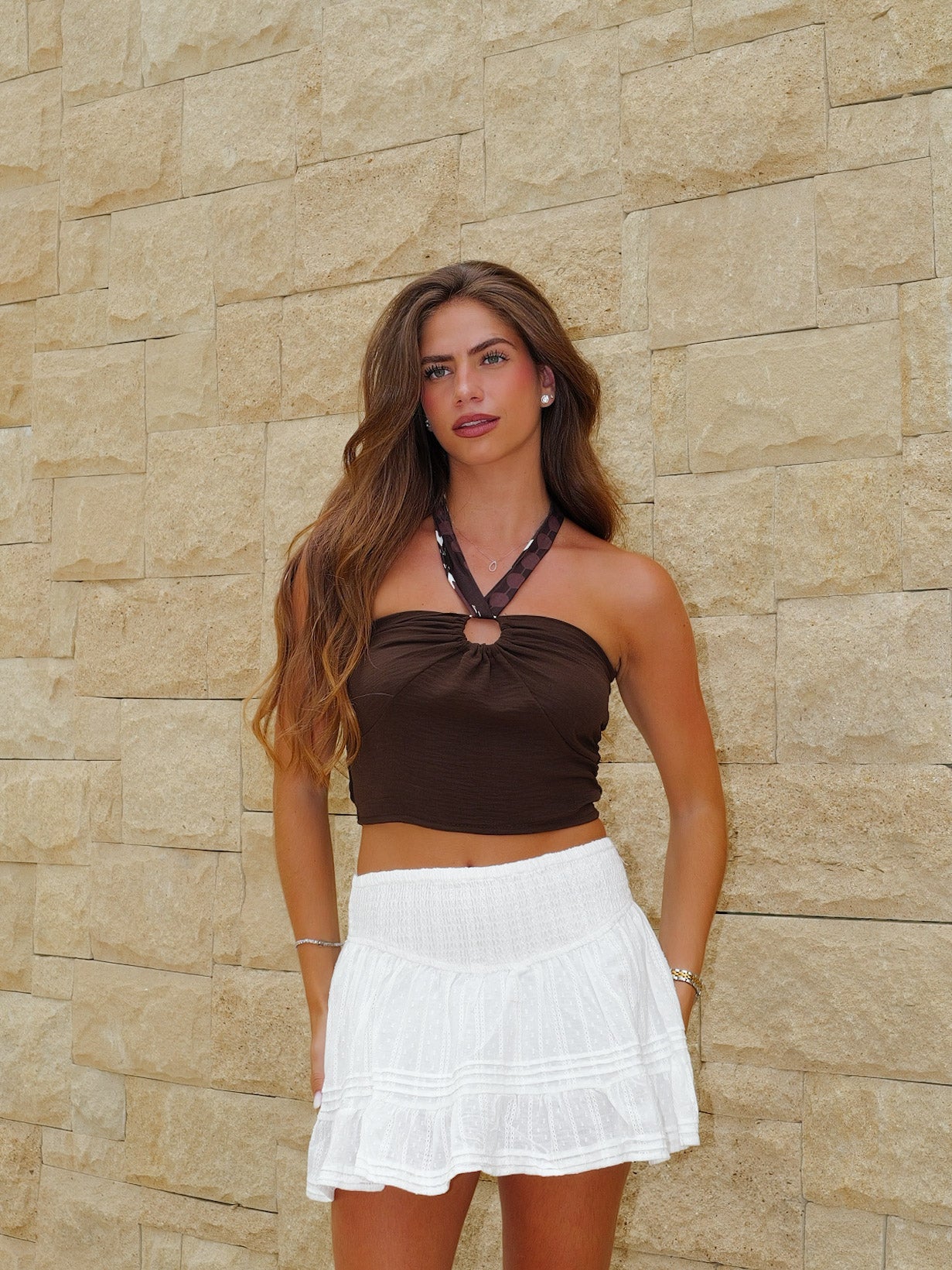 Falda mini bordada blanca