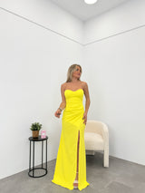 Vestido corazon ajustado amarillo