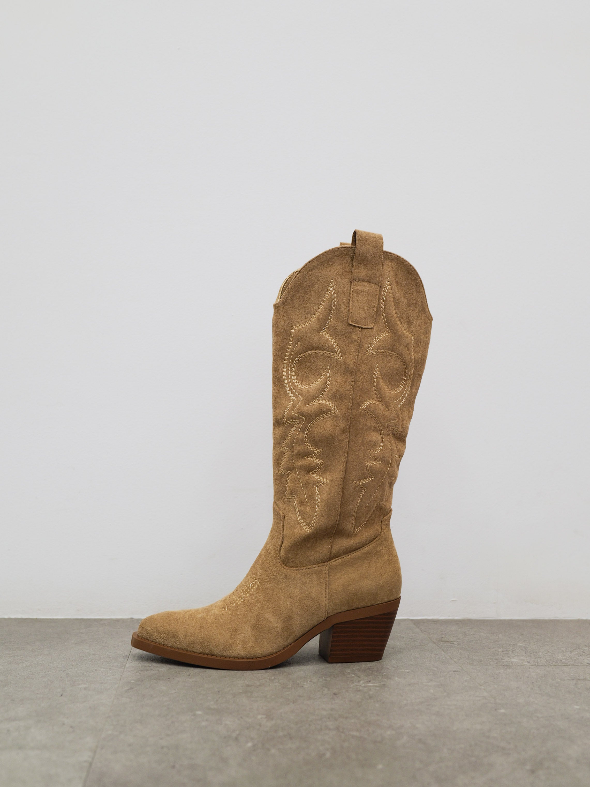 Bota punta cowboy beige