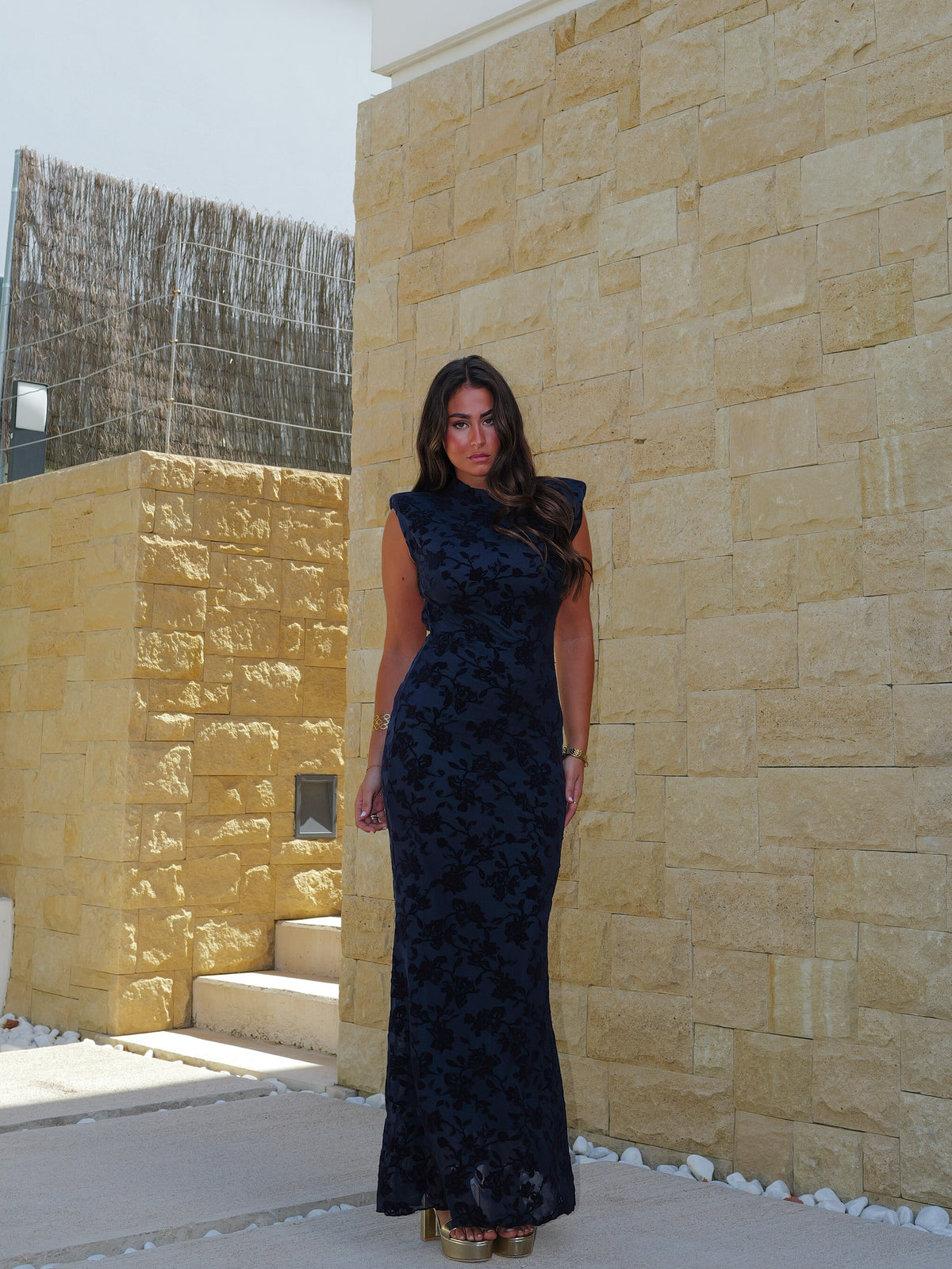 Vestido tulle flores espalda marino