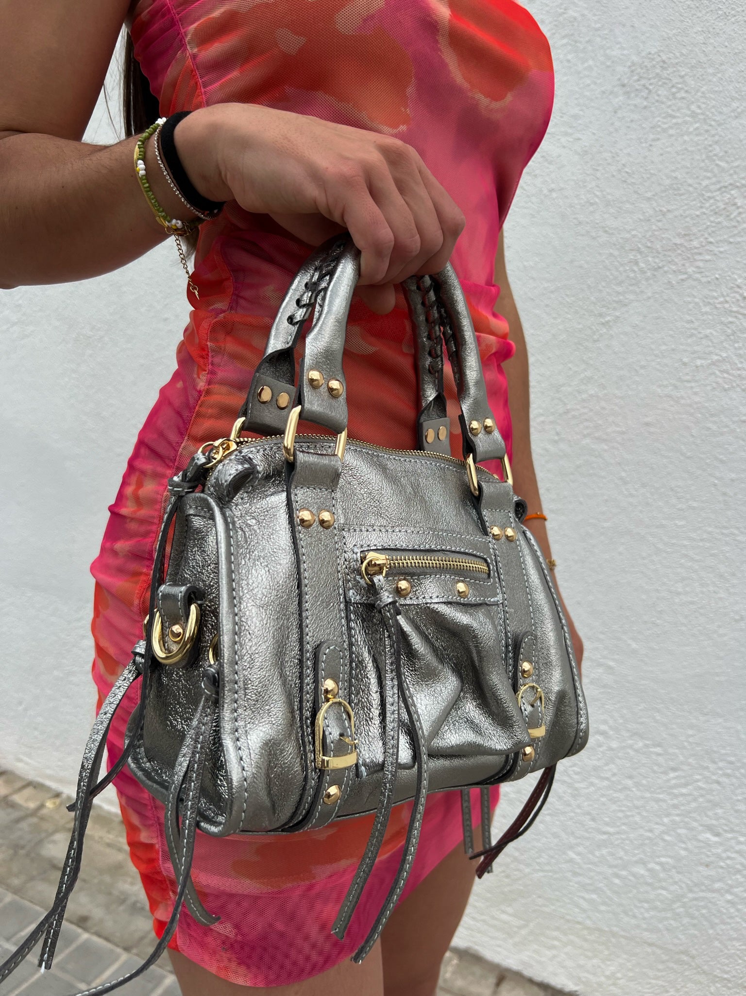 Bolso hebillas piel brillos plata