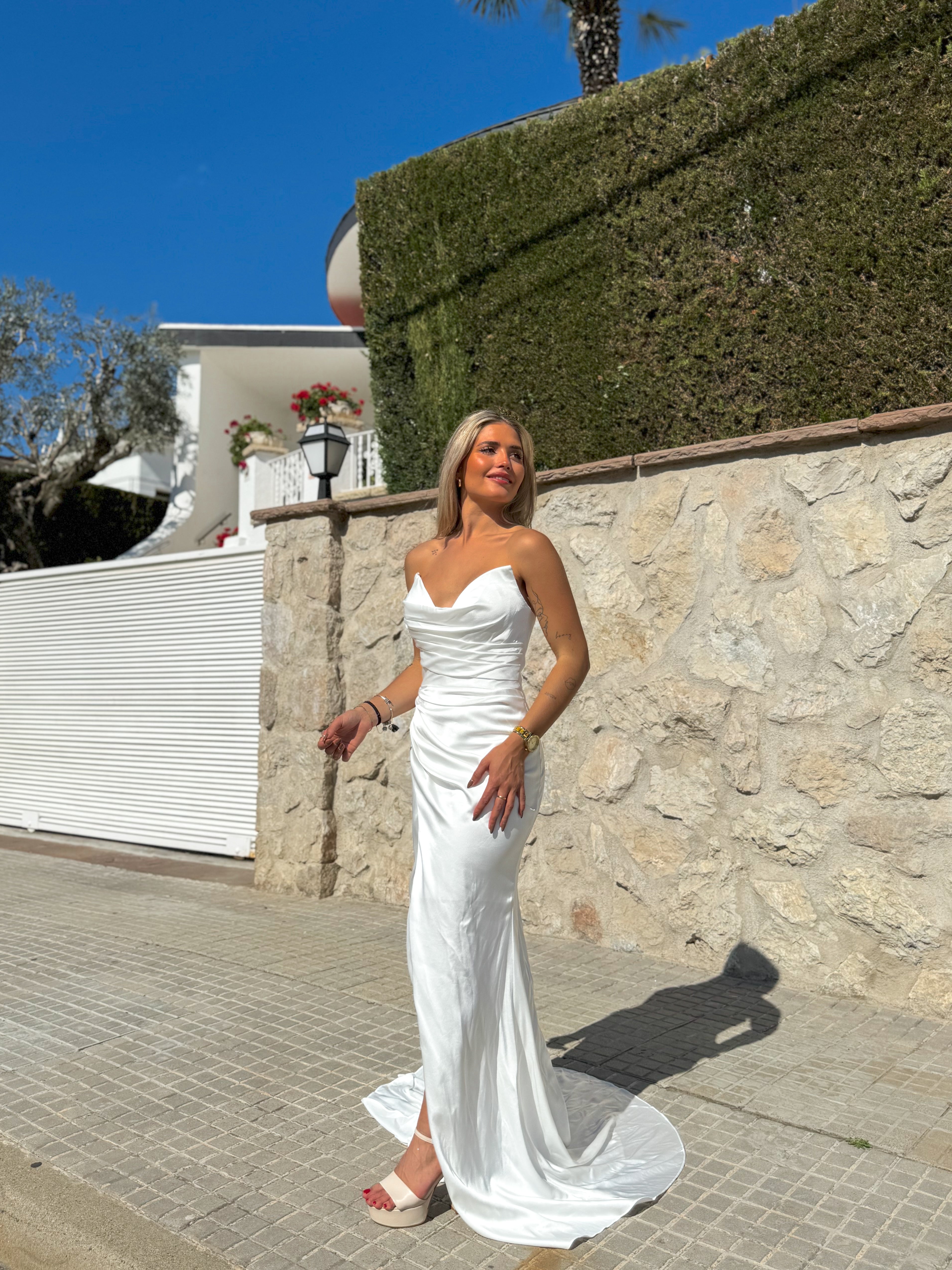 Vestido palabra picos raso blanco