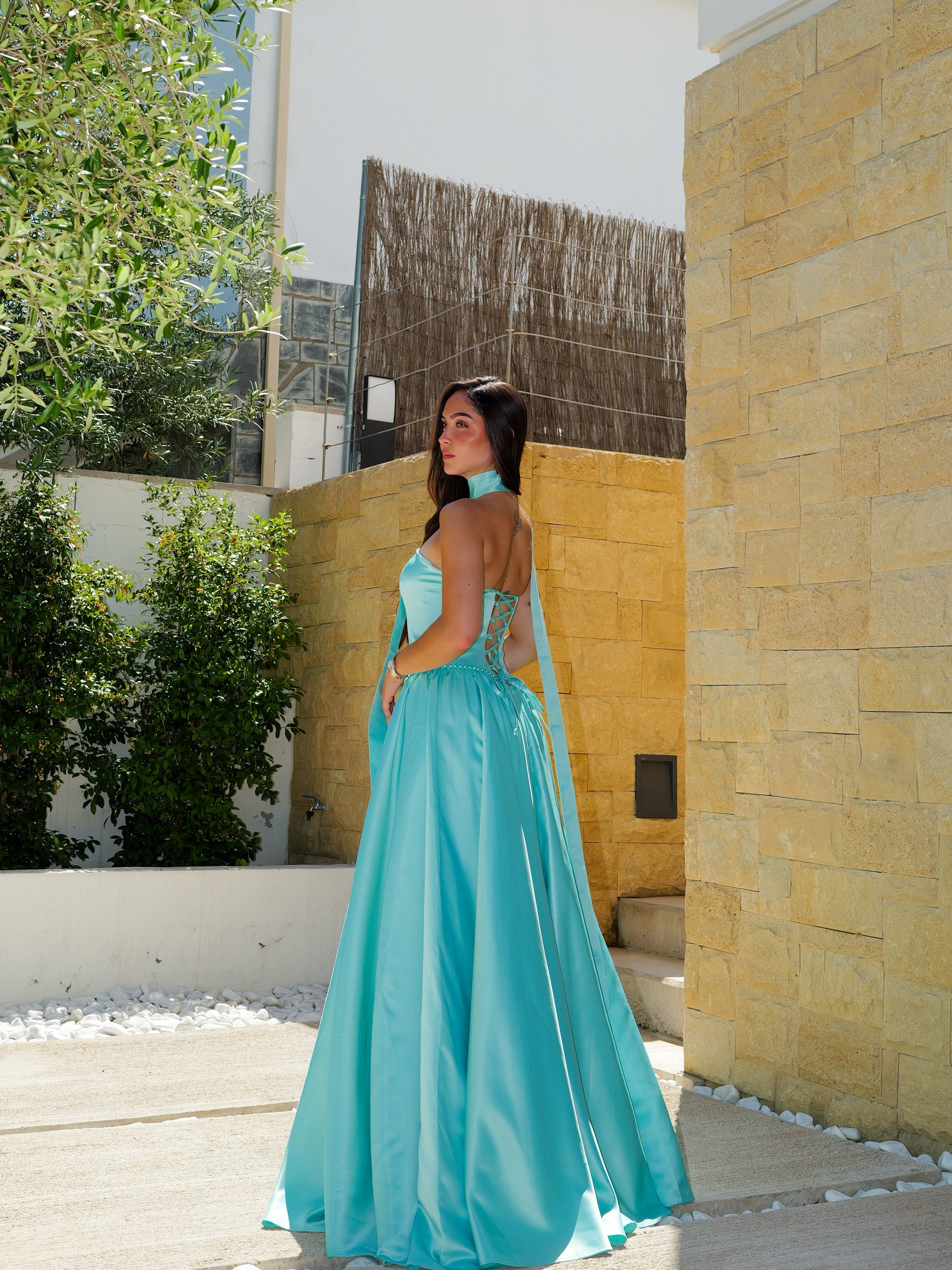 Vestido largo cintura perlas turquesa