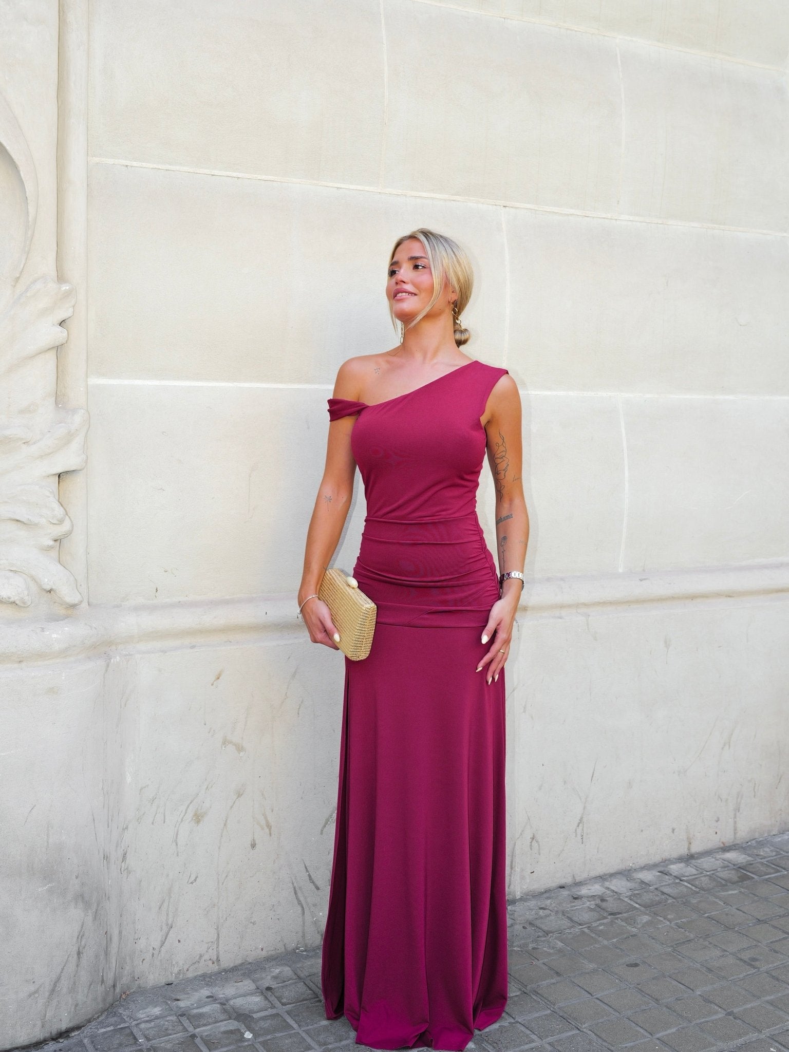 Abito con maniche a sbuffo bordeaux - SORELLAS