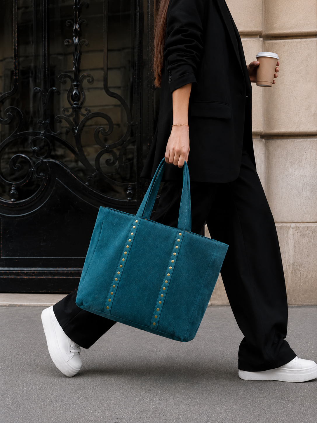 Borsa borchiata maxi petrolio