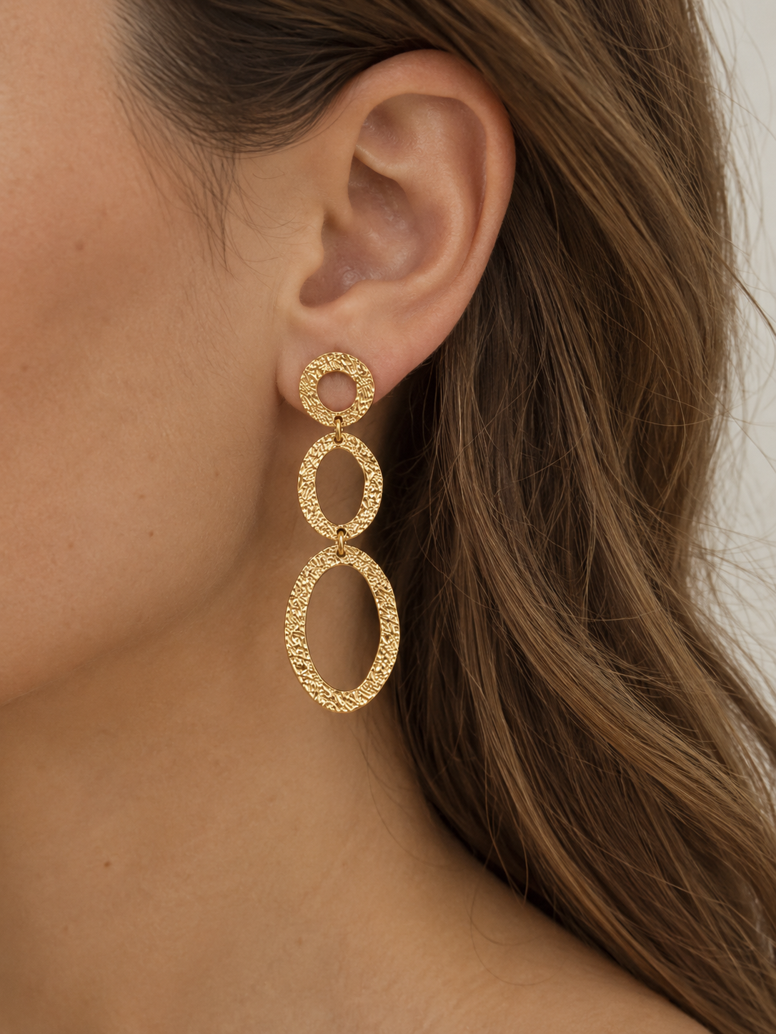 BOUCLES D'OREILLES ovales hachés dorés