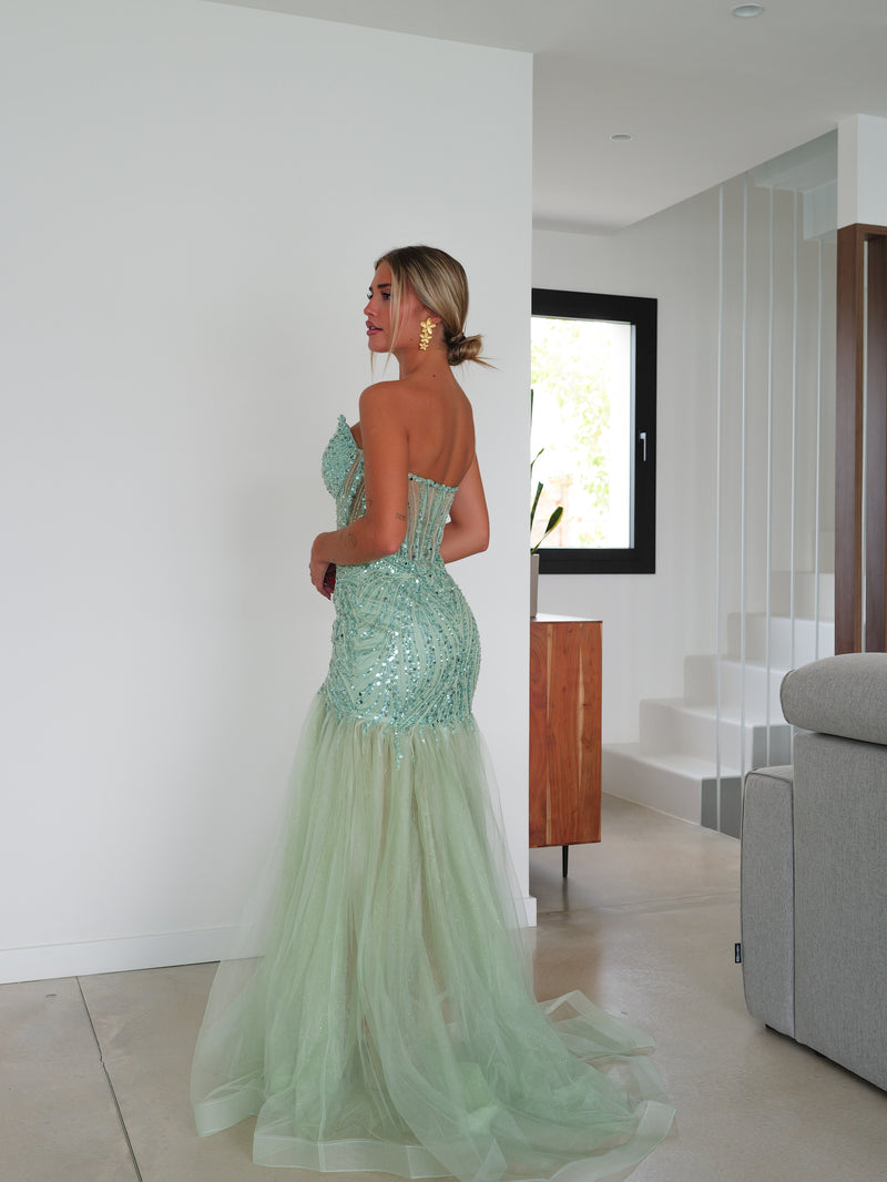 Vestido cuerpo sirena pedreria menta