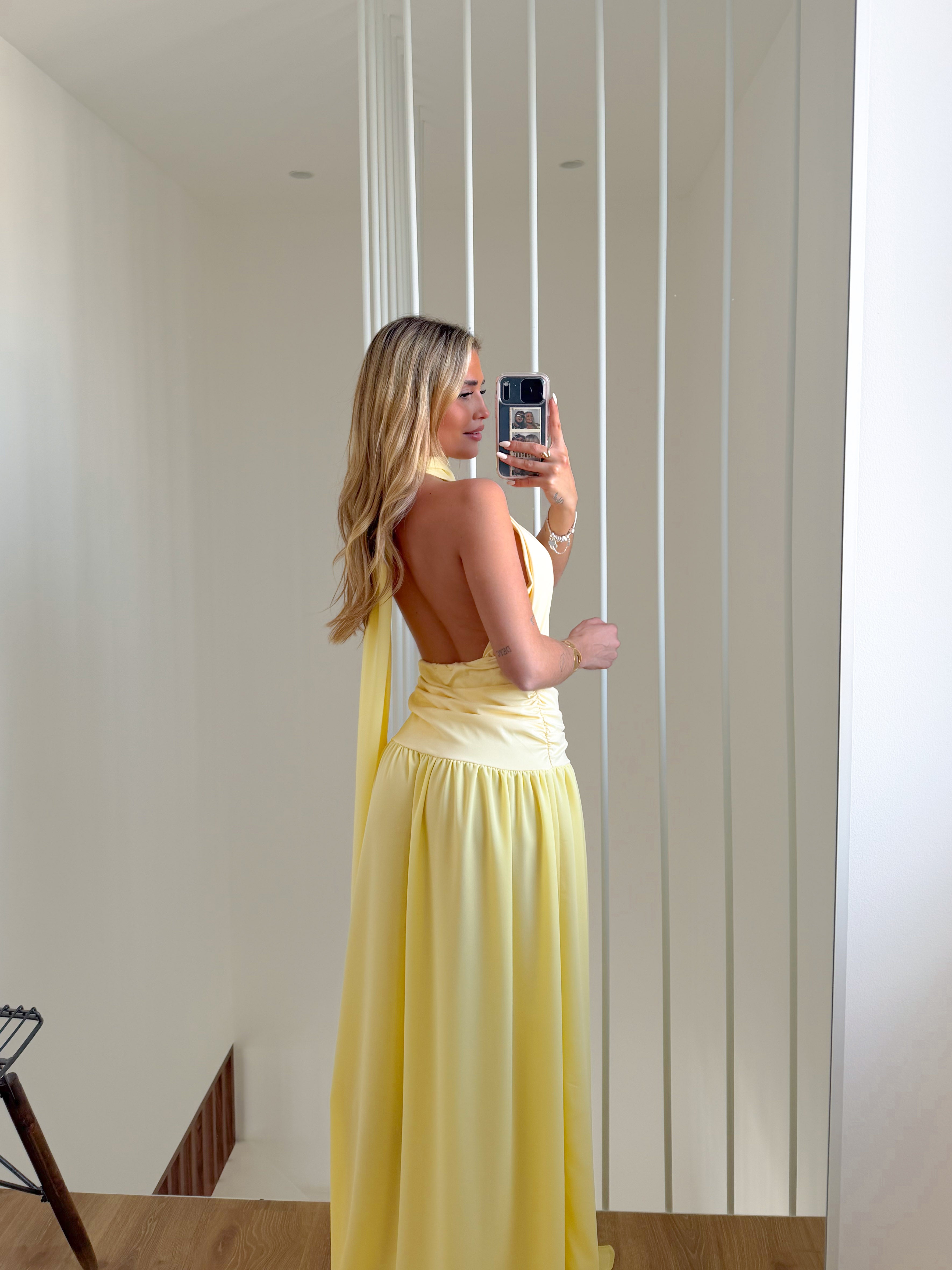 Abito lungo con gonna in georgette giallo