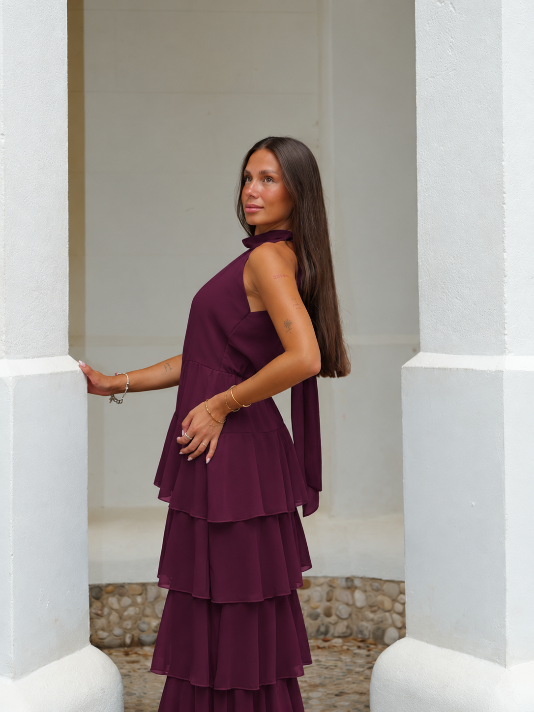 Vestido halter lazo midi berenjena