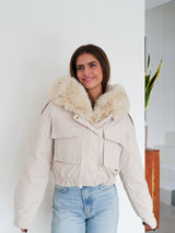 Chaqueta bomber pelo beige