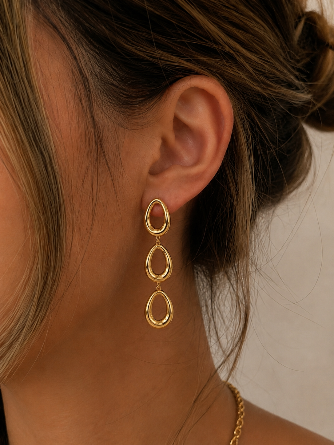 BOUCLES D'OREILLES cascade ovale or relief