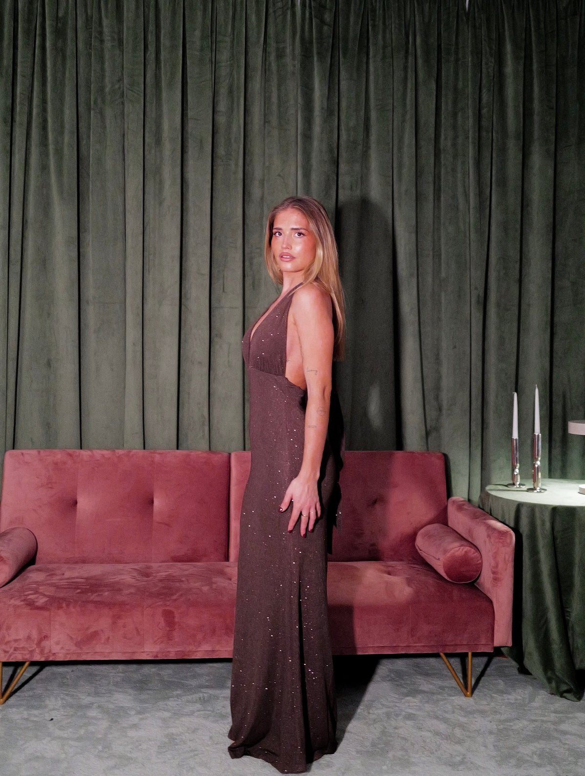 Vestido largo escote pico lurex chocolate