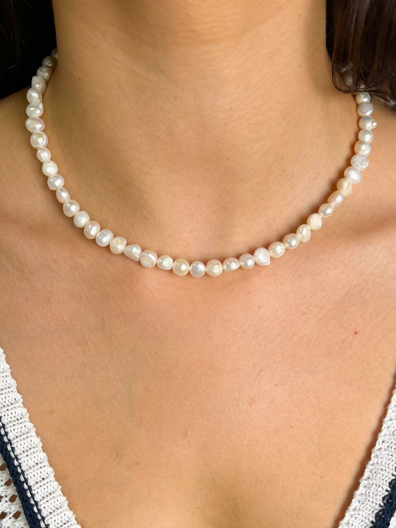 Collar perlas blancas