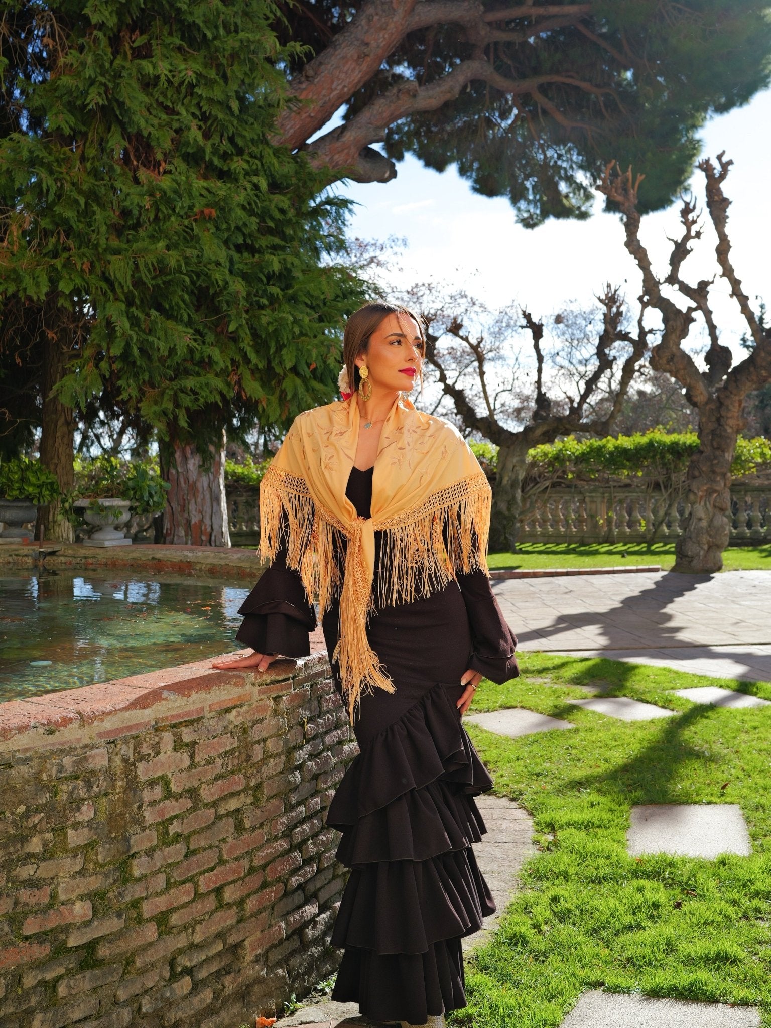 Traje flamenca asimetrico volantes marrón - Sorellas The Brand Barcelona S.L