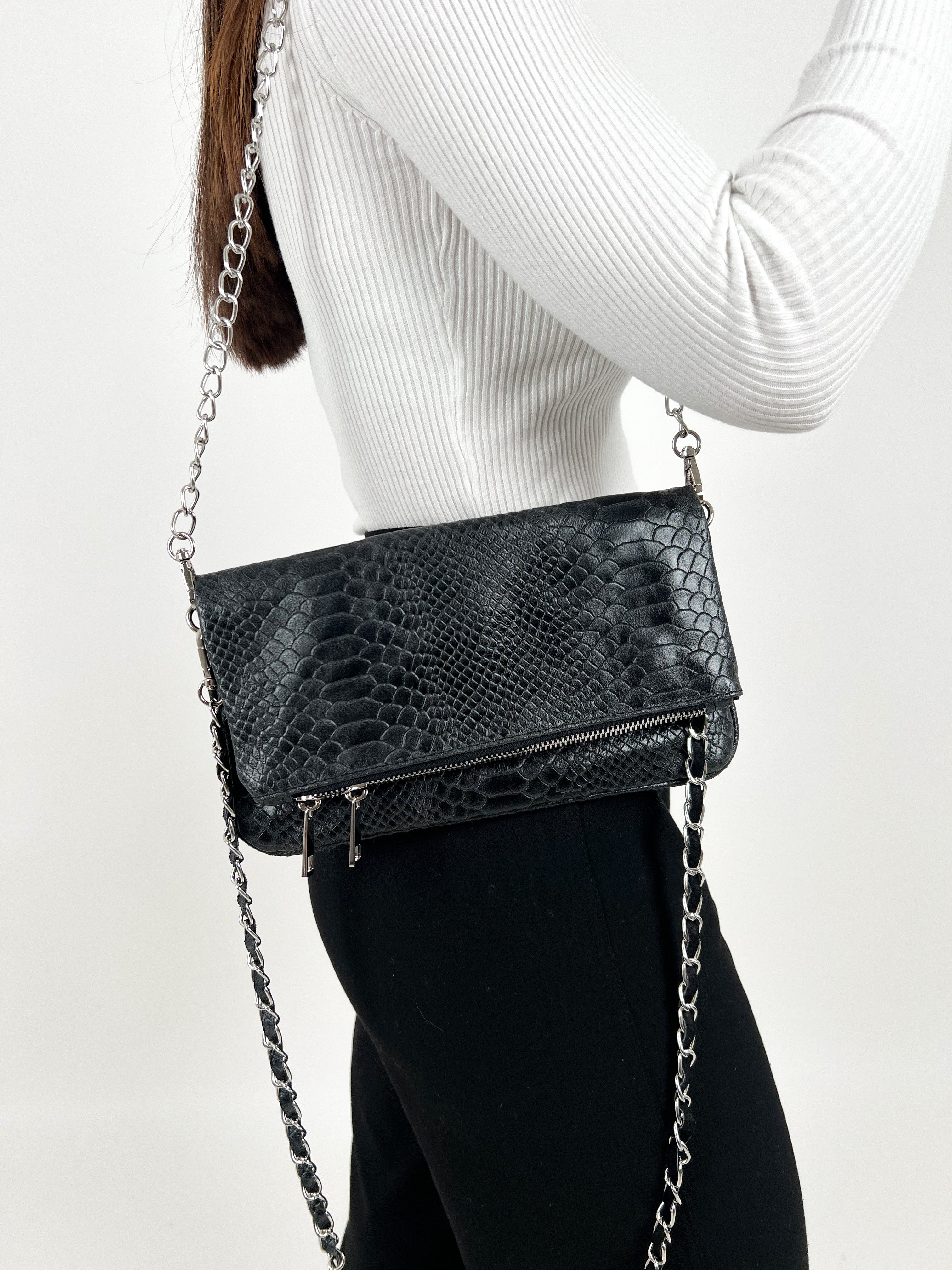 Bolso piel cadenas coco negro