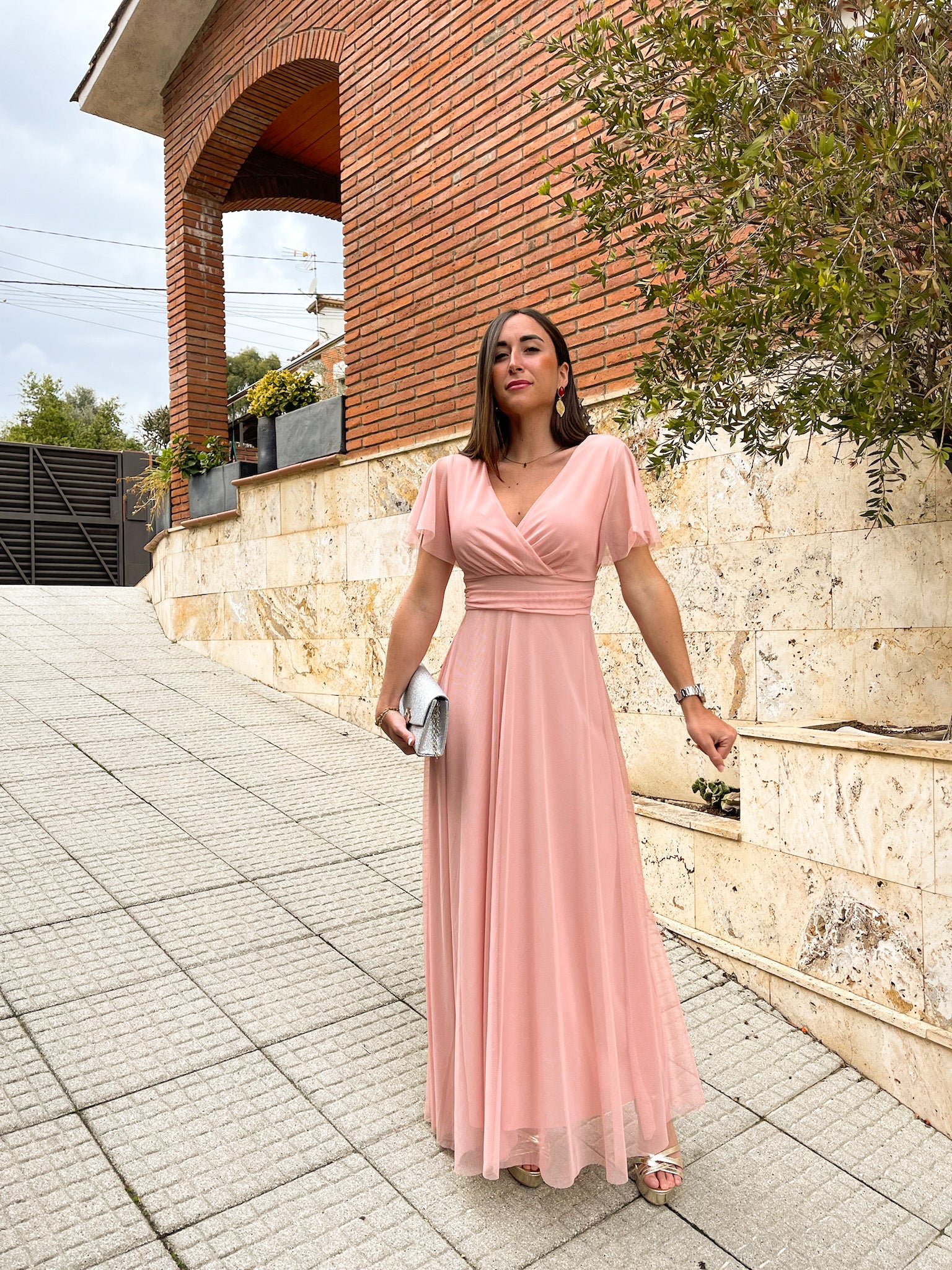 Vestido tulle manga rosa