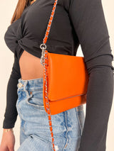 Bolso vegano cadenas naranja