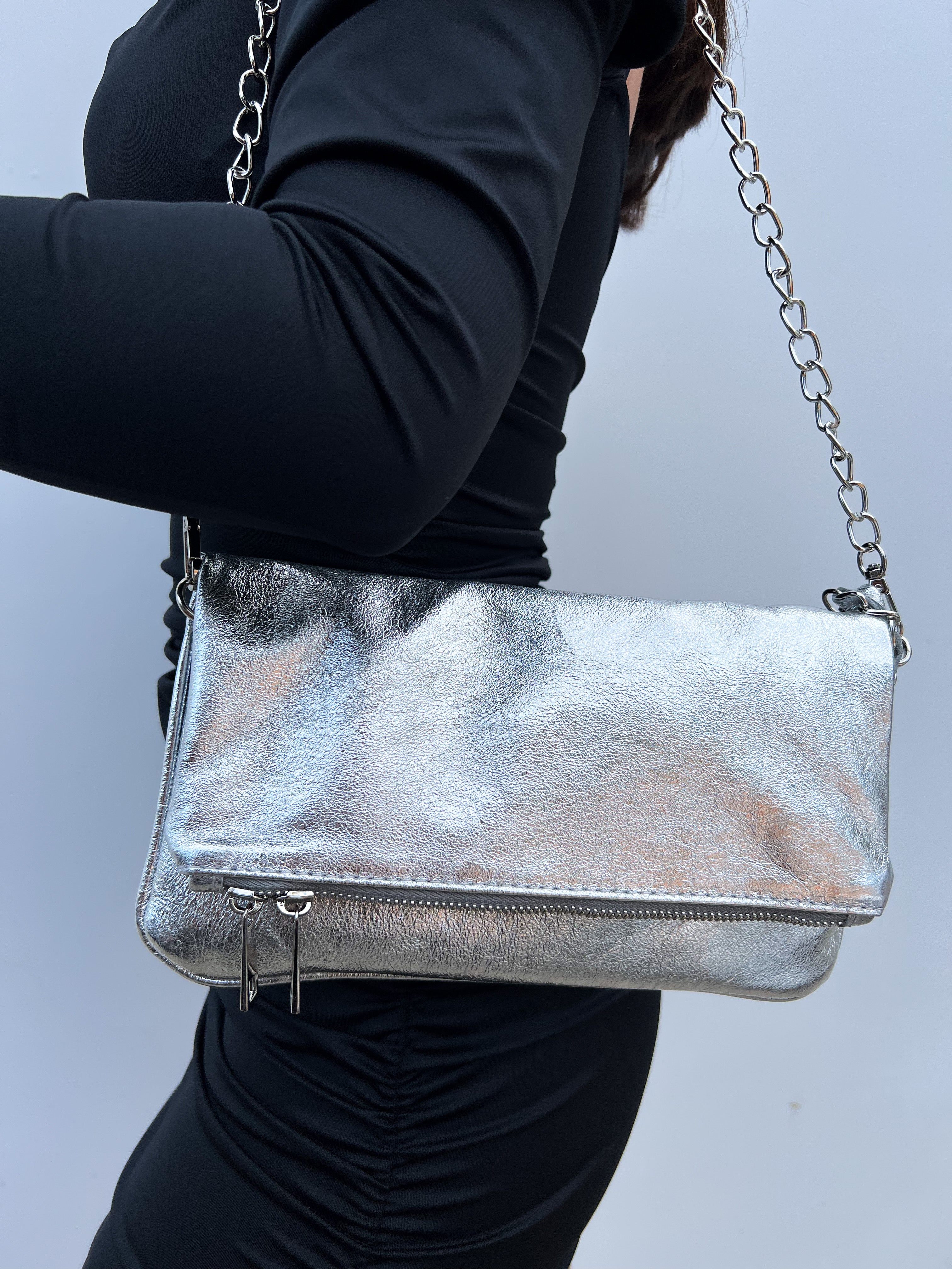 Bolso piel cadenas plata