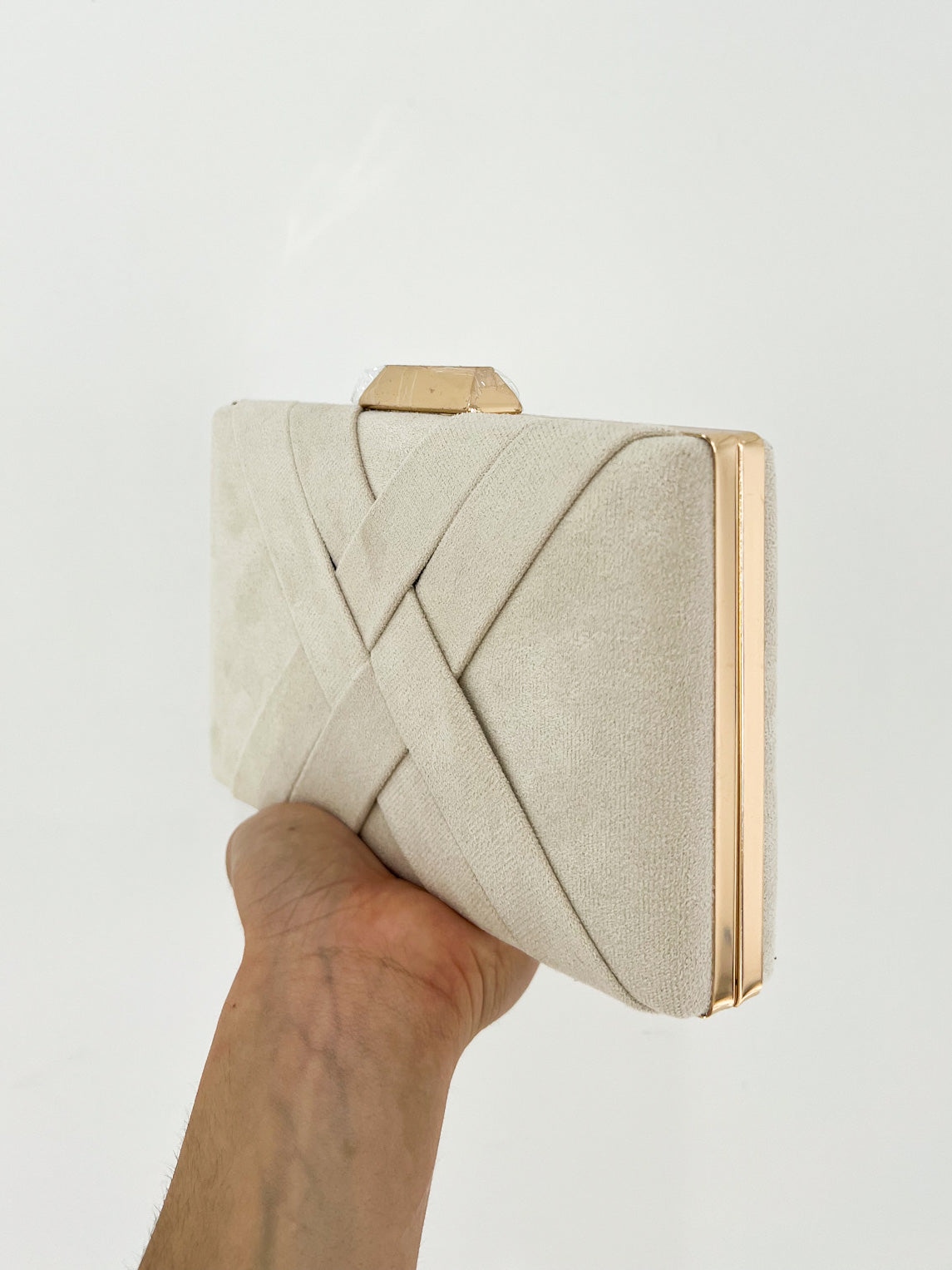 Clutch trenzado beige